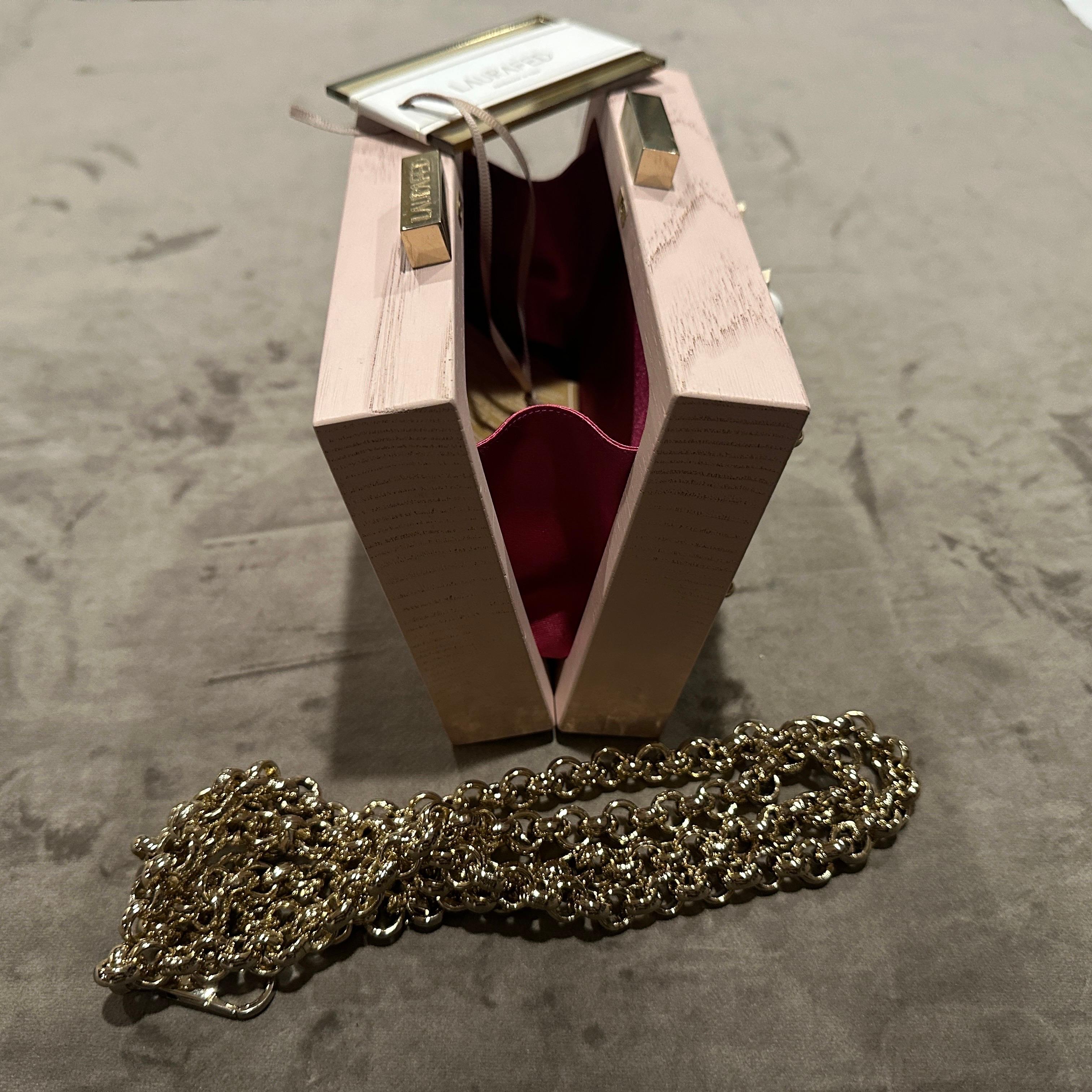 Borsa da sera in pelle bianca e legno rosa del XXI secolo di alta qualità di Laurafed In condizioni Nuovo in vendita a Aci Castello, IT