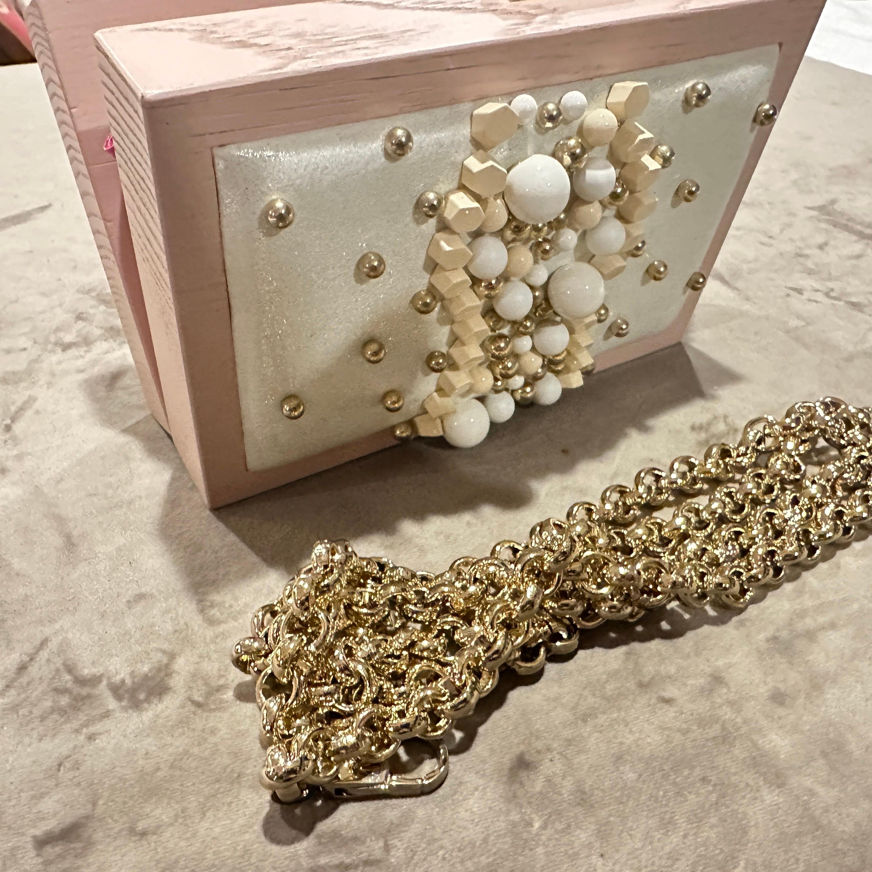 Borsa da sera in pelle bianca e legno rosa del XXI secolo di alta qualità di Laurafed in vendita 2