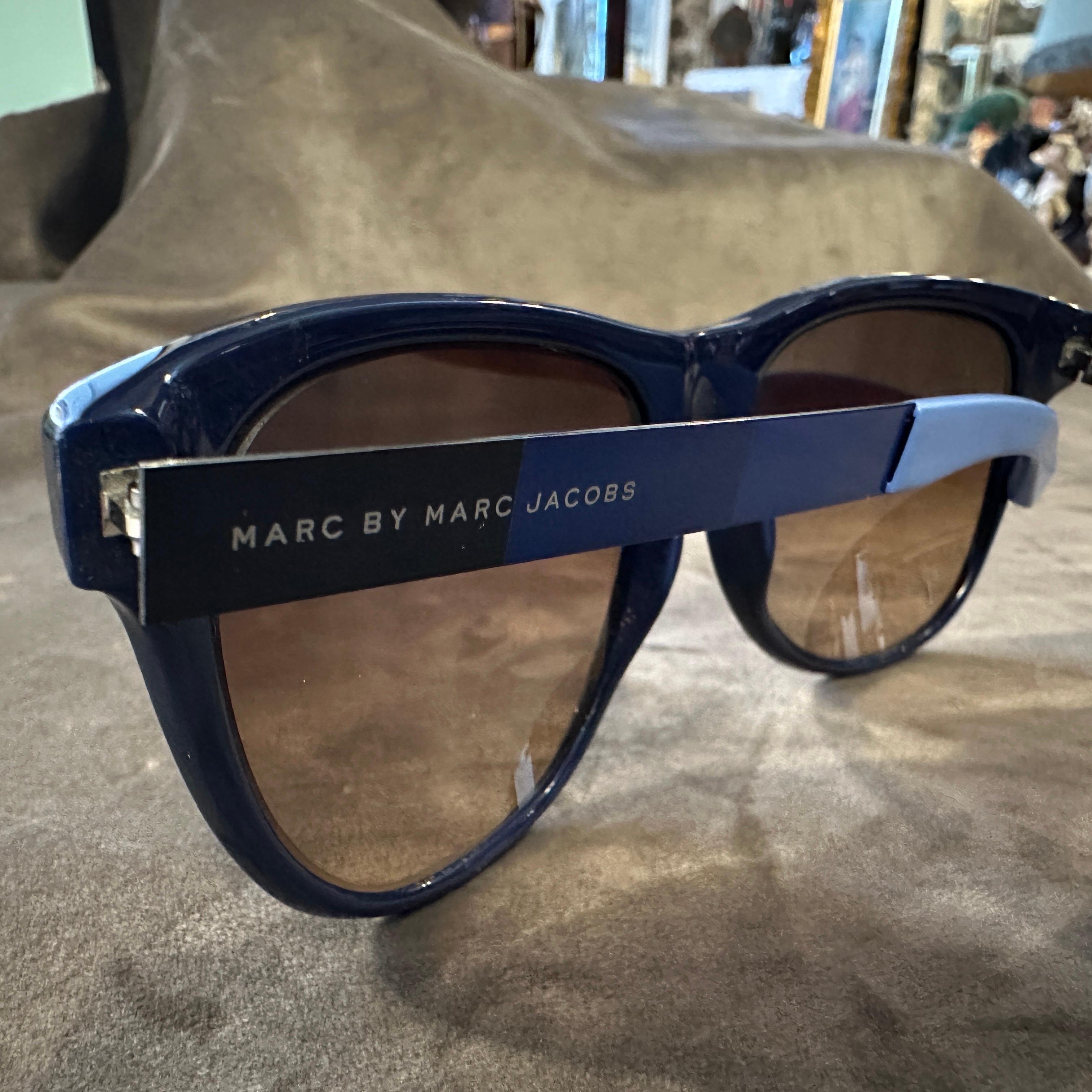 Occhiali da sole di alta qualità del 21° secolo di Marc Jacobs in vendita 2
