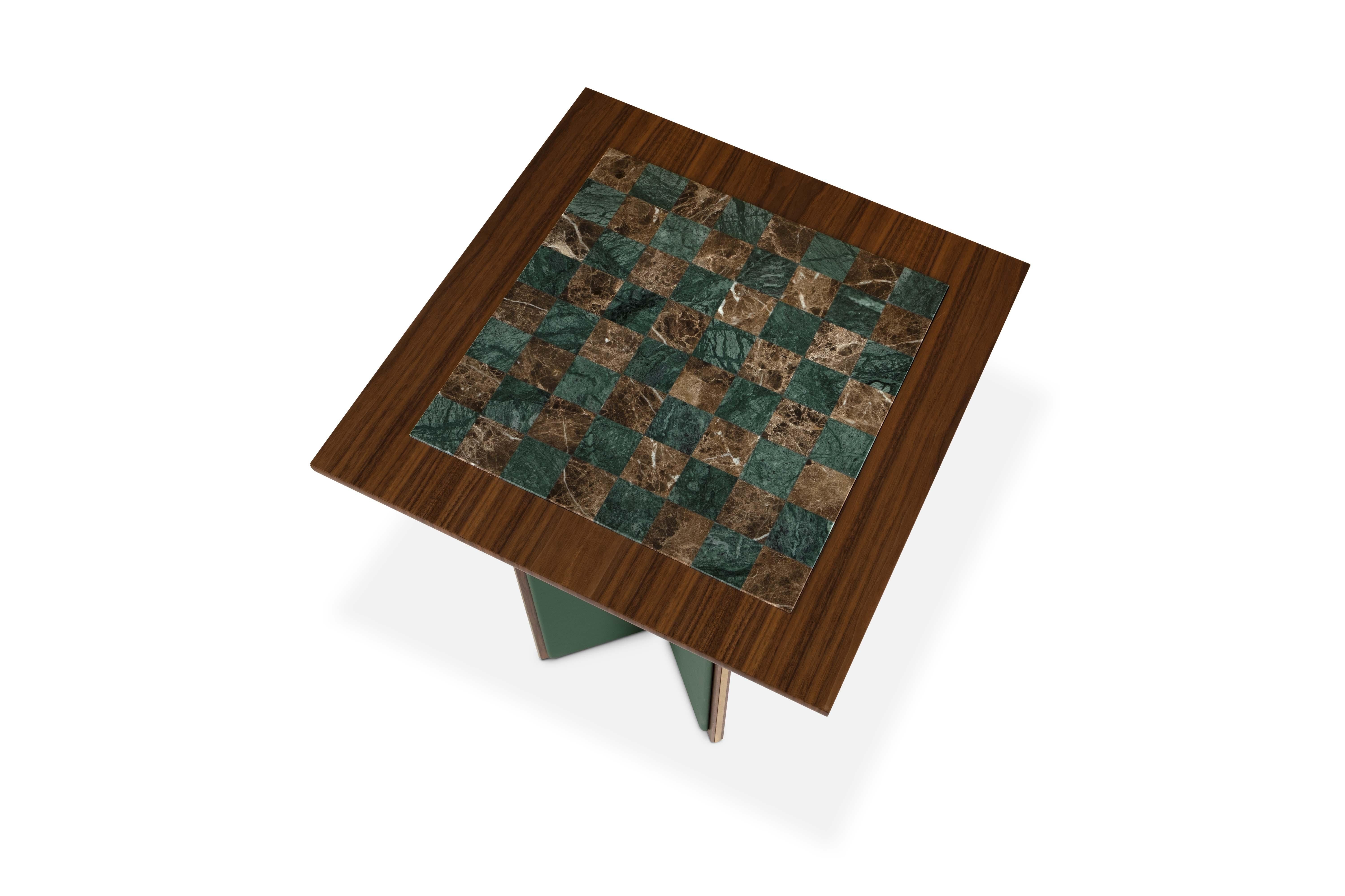 21st Century Howard Chess Table Walnut Wood For Sale 3