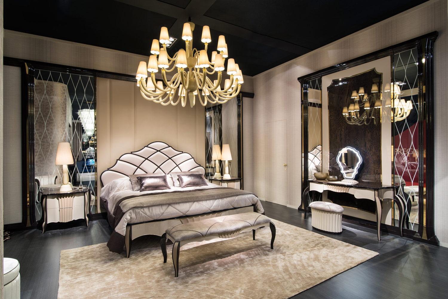 Très grand lustre du 21e siècle en verre de Murano opaque gris, abat-jours par Multiforme en vente 2