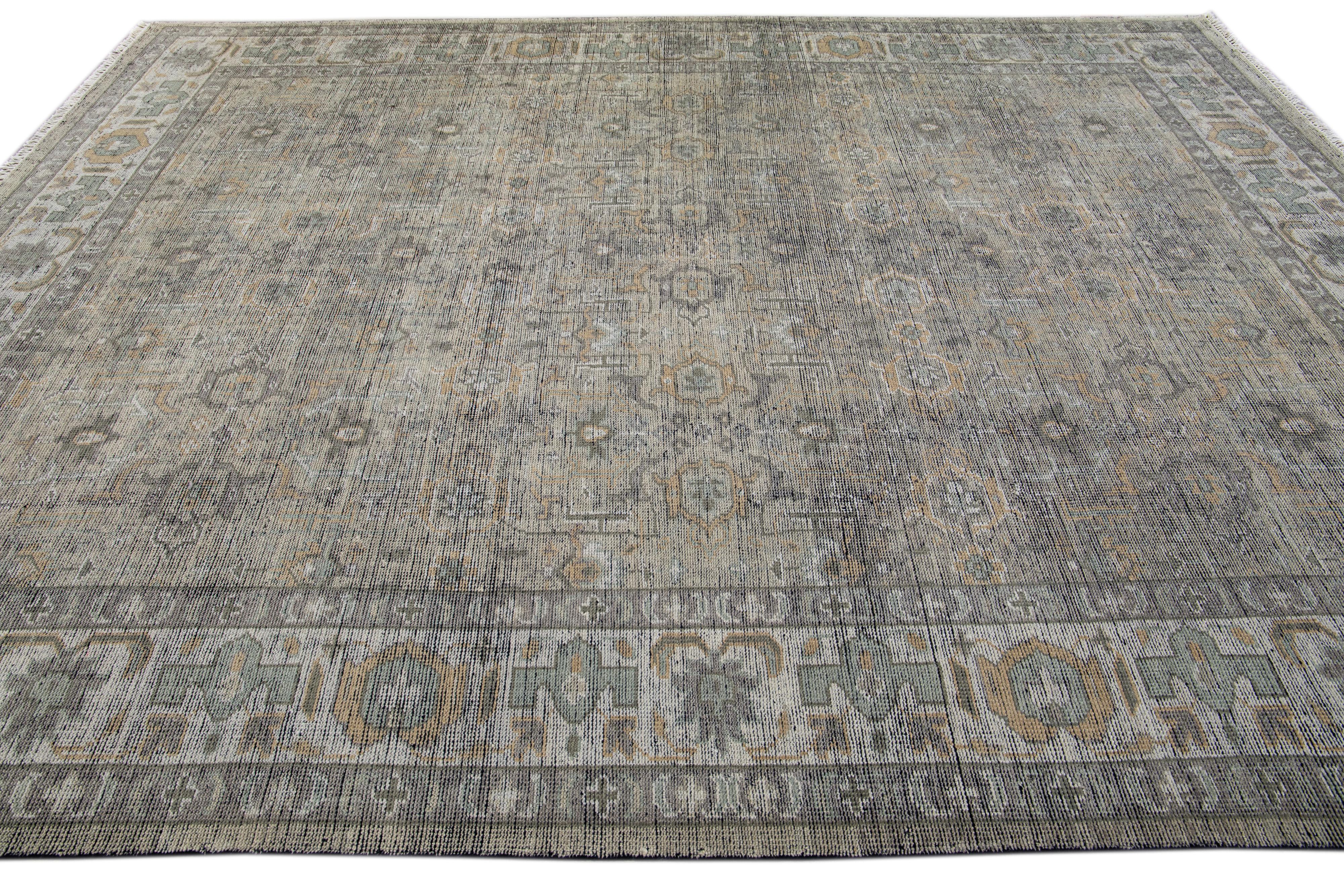  Gray Handmade Indian Modern Oushak Style Wool Rug In New Condition For Sale In Norwalk, CT