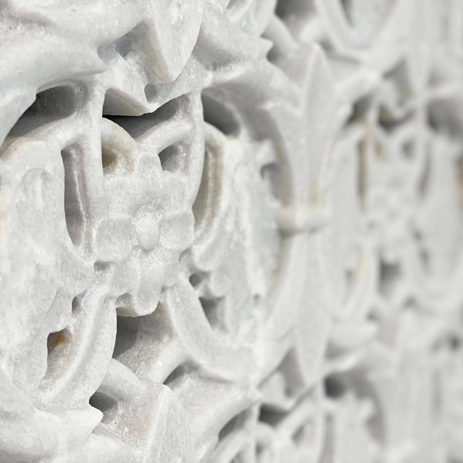 21st Century Indian Pair of Marble Floral Jali Wall Panels In Good Condition For Sale In West Palm Beach, FL