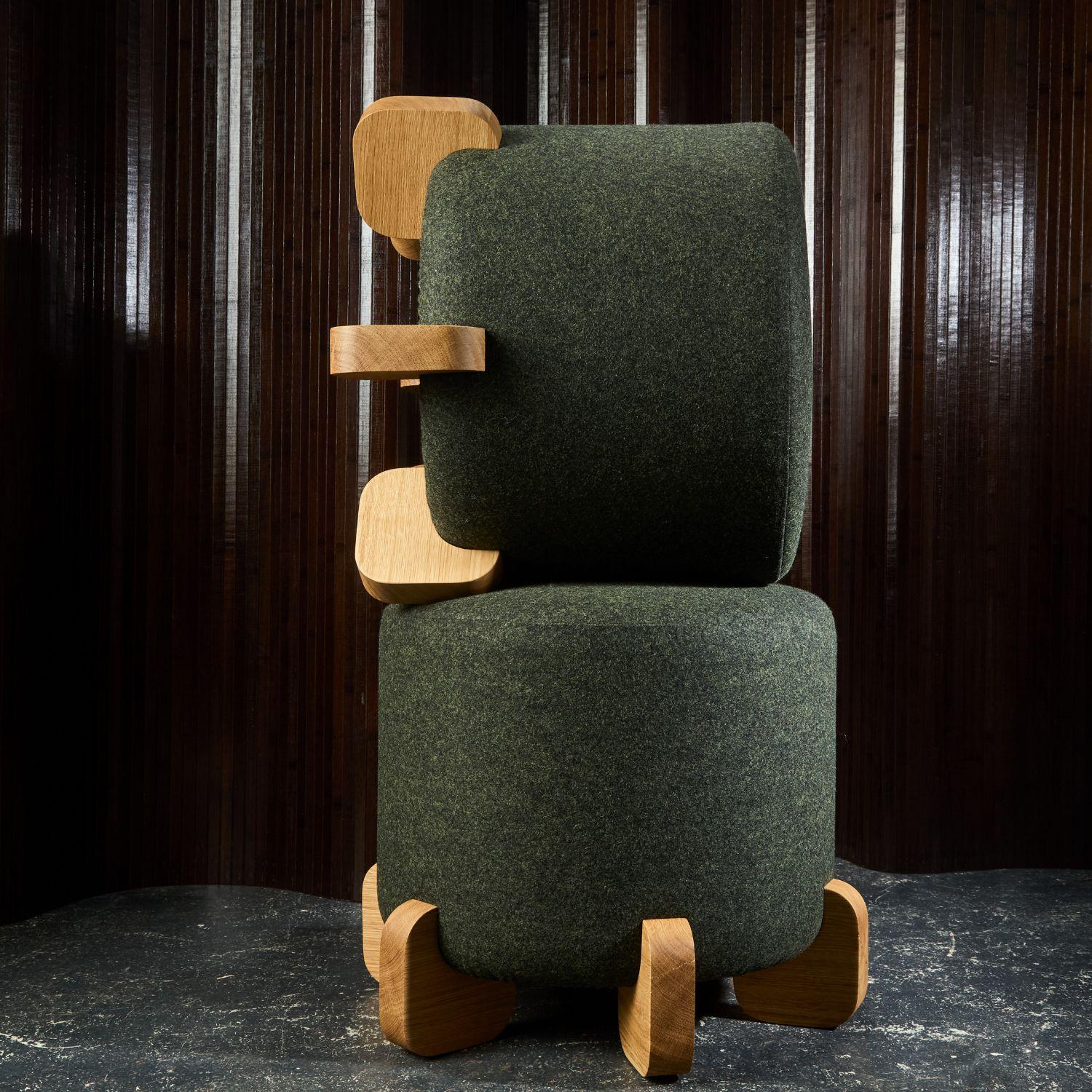 Mid-Century moderno Sgabello Ipanema del XXI secolo, COM e piedi in Oak Oak naturale di Duistt in vendita