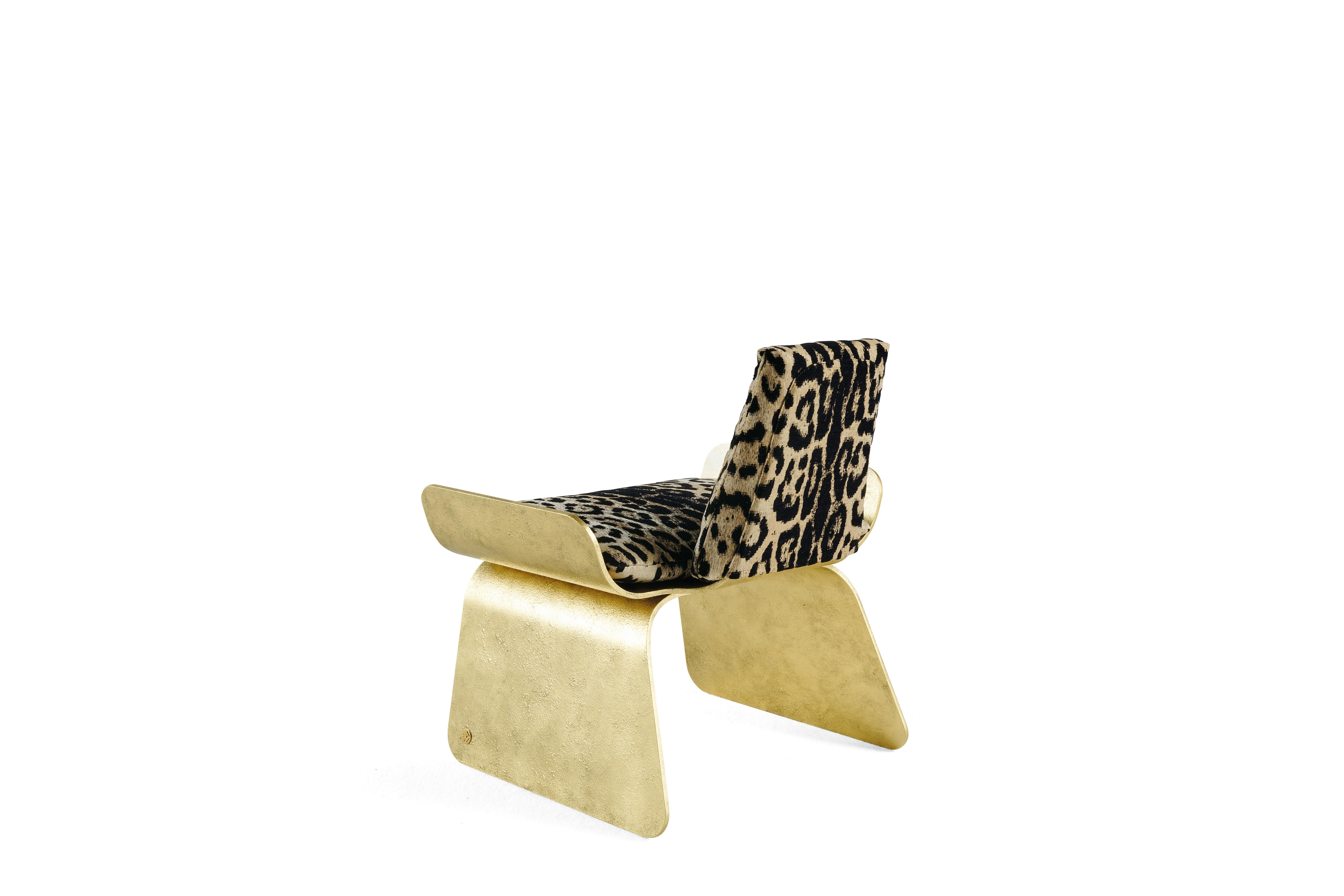 Modern 21st Century Iranja Armchair in Jacquard by Roberto Cavalli Home Interiors For Sale