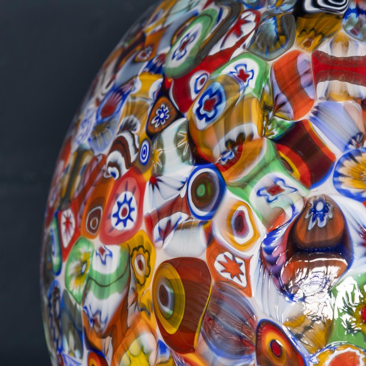 Lampe de bureau italienne du 21e siècle en forme de boule par Murrina Millefiori, Murano en vente 4
