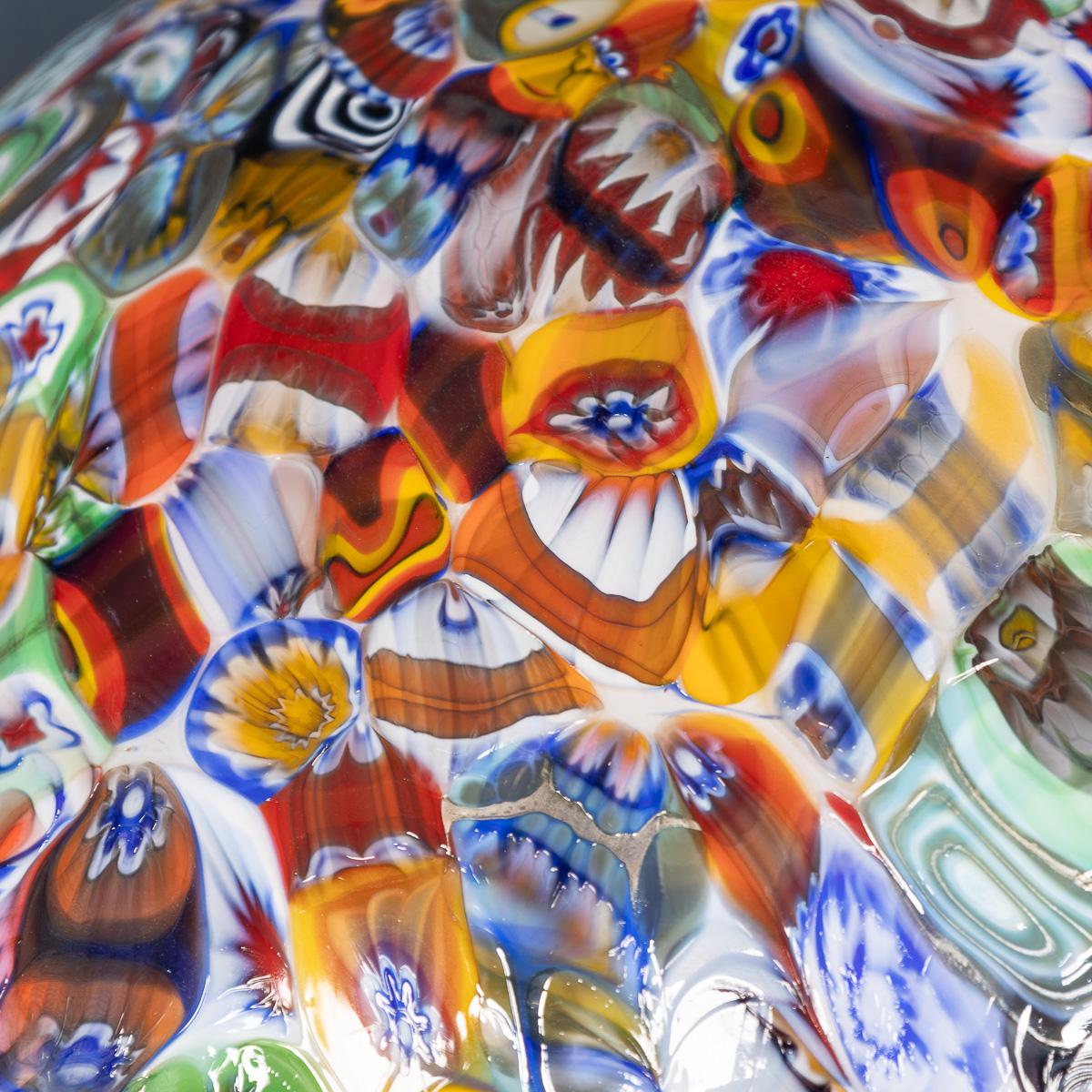 Lampe de bureau italienne du 21e siècle en forme de boule par Murrina Millefiori, Murano en vente 3