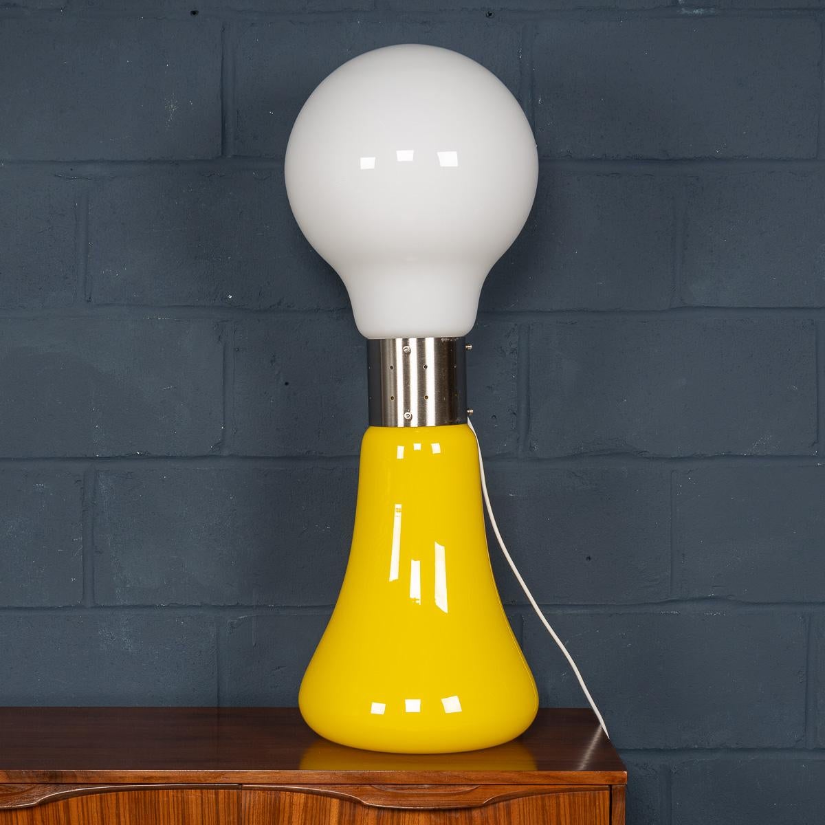 Lampe de table italienne 