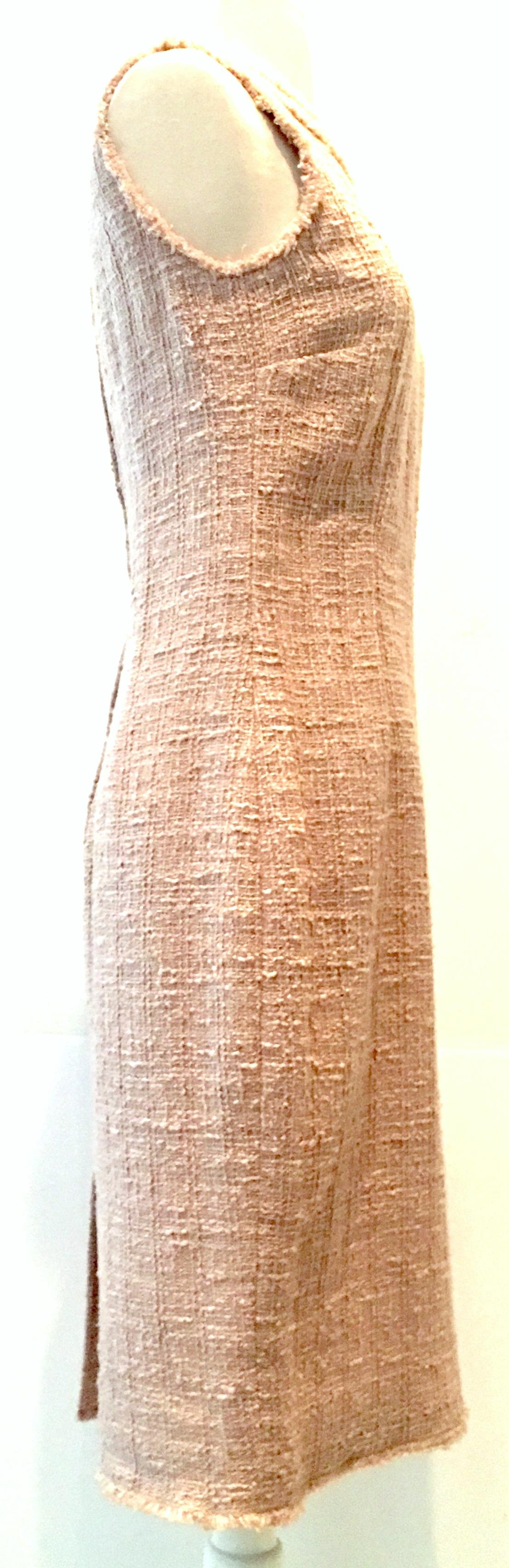 21st Century & New Italian Boucle Shift Dress By, Dolce & Gabbana - Size 42 In Excellent Condition For Sale In West Palm Beach, FL
