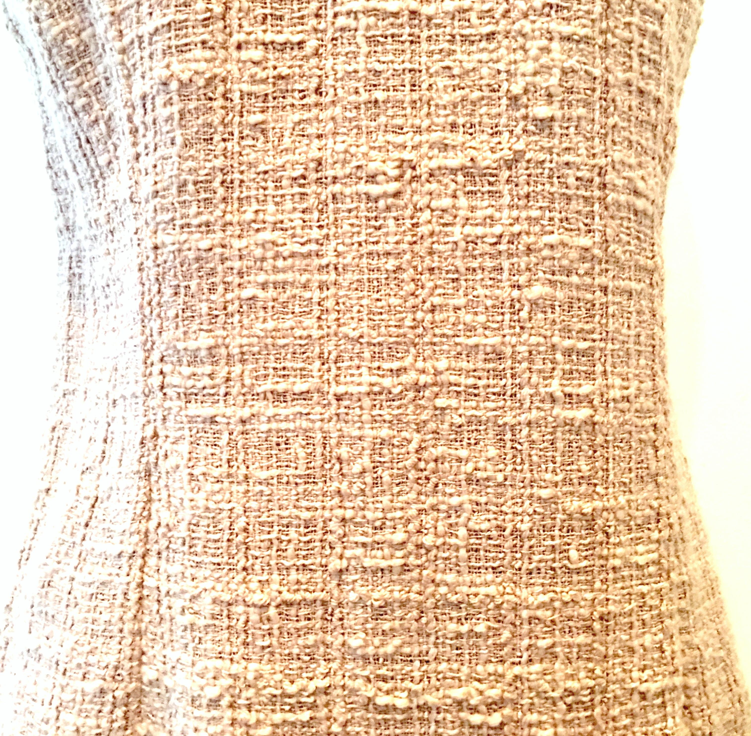 21st Century & New Italian Boucle Shift Dress By, Dolce & Gabbana - Size 42 For Sale 4