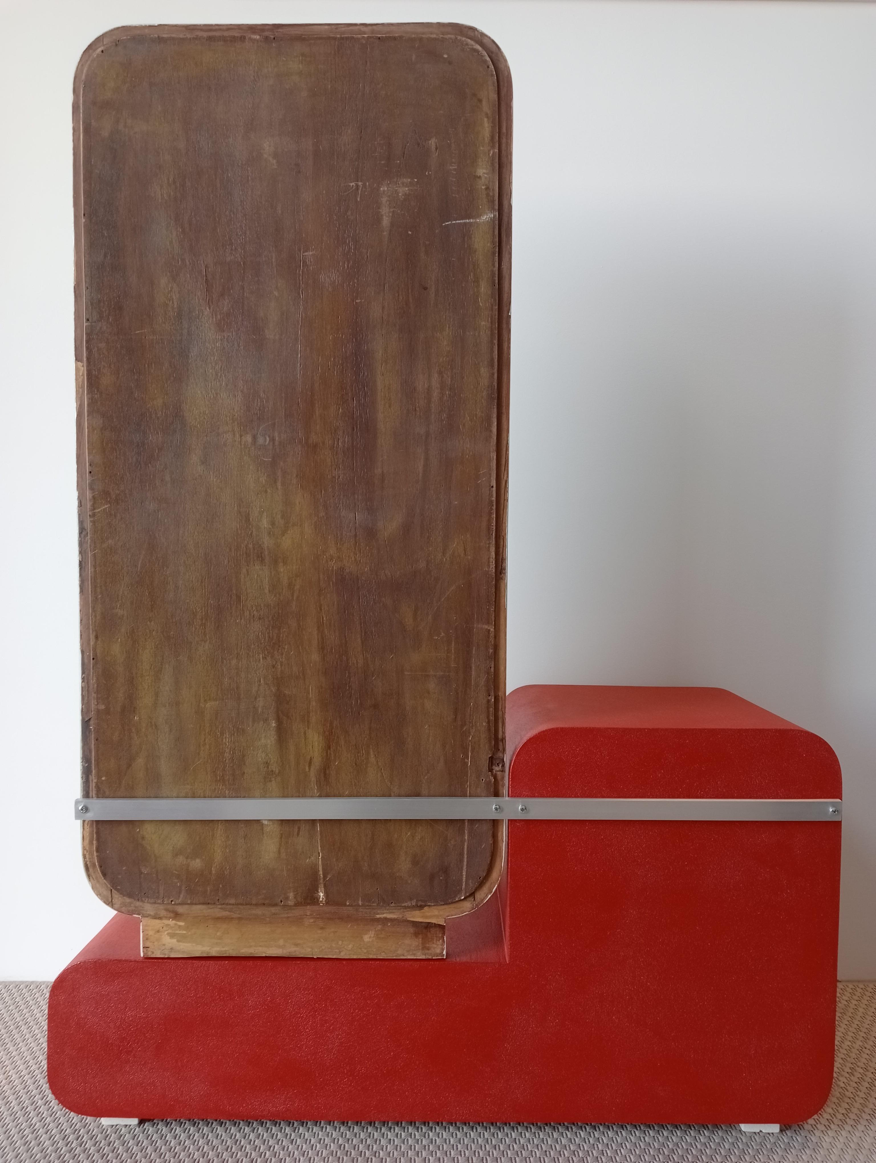Cabinet with Mirror Italian Design Contemporary 21st Century Wood coloured Resin For Sale 6