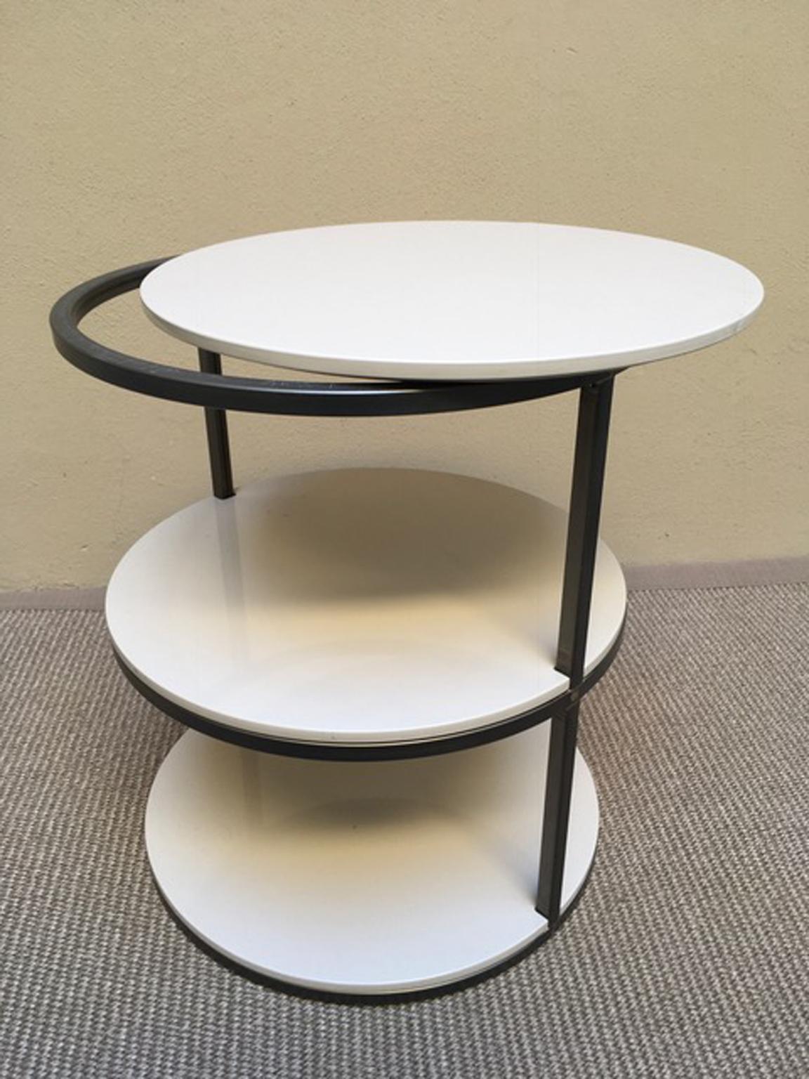 Italian Design Round Side Table in Lacquered Wood and Iron For Sale 7