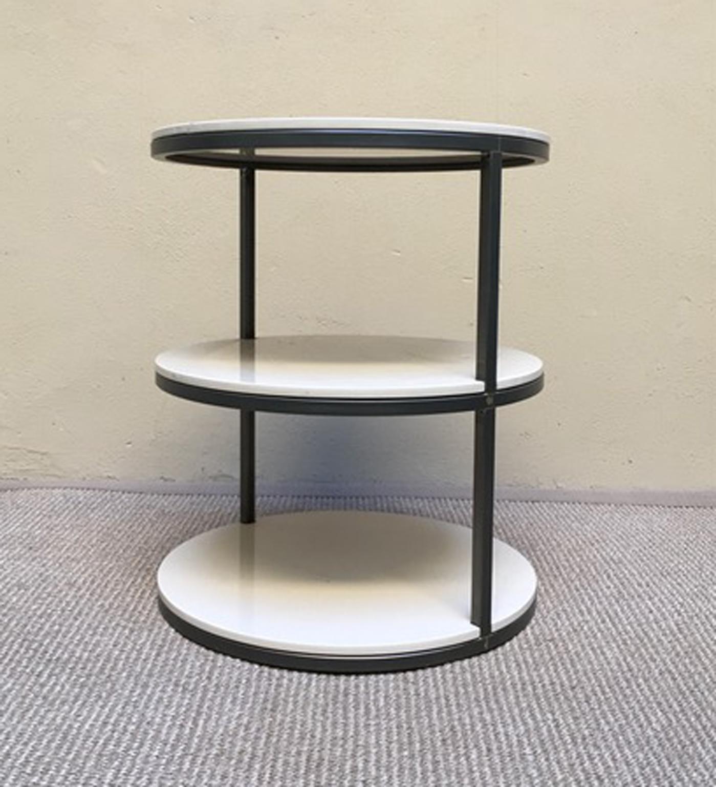 Italian Design Round Side Table in Lacquered Wood and Iron For Sale 2