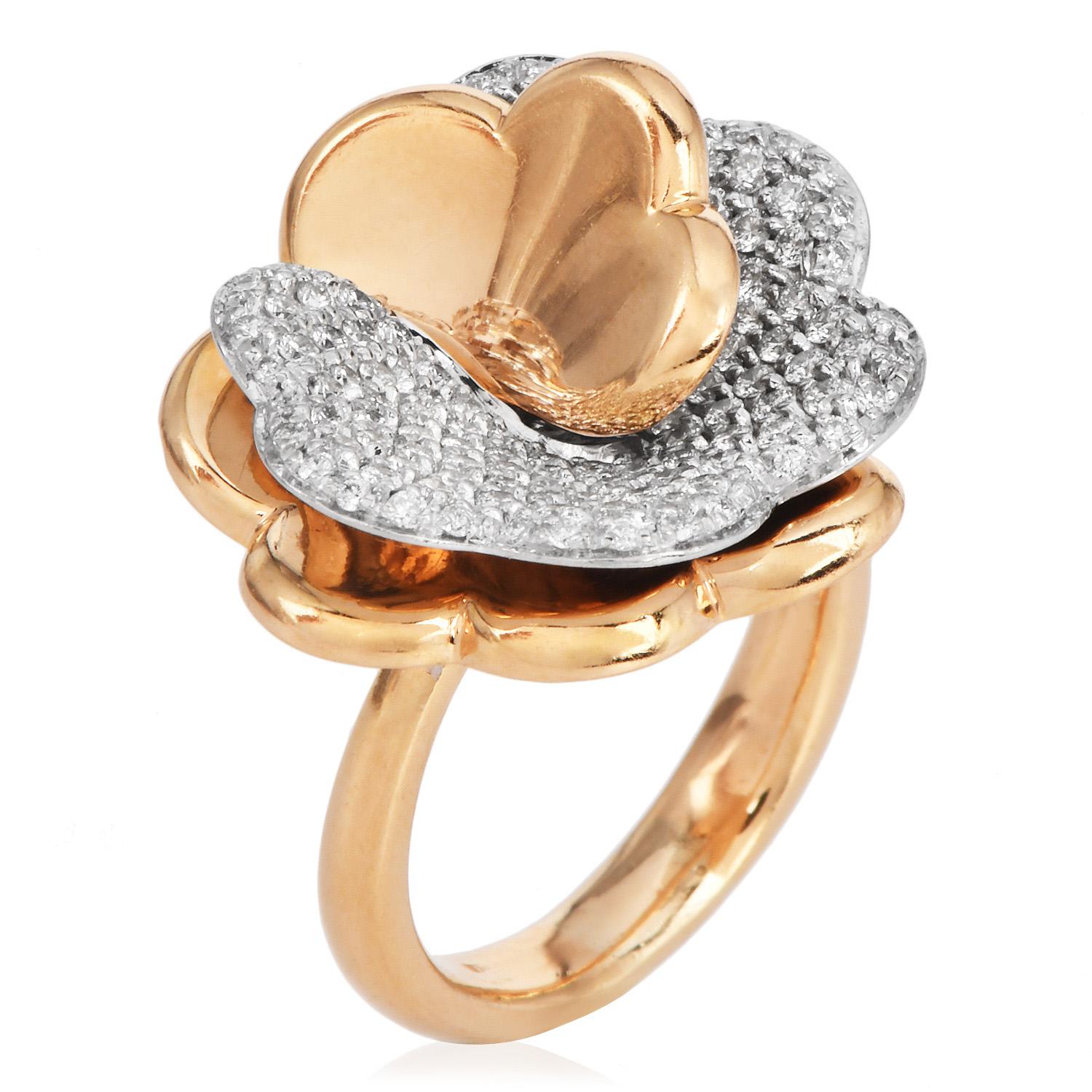 Bague cocktail italienne fleur en or 18 carats et diamants du 21e siècle Excellent état - En vente à Miami, FL