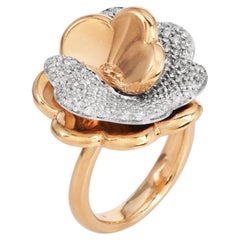 21st Century Italian Diamond 18k Gold Flower Cocktail ring