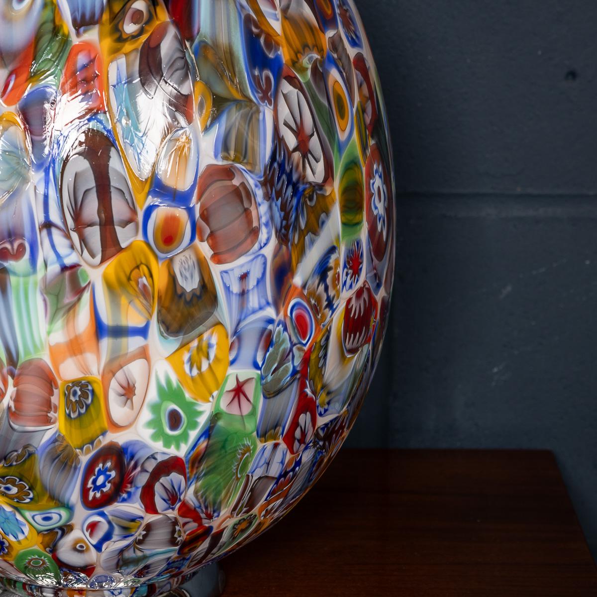 Italienische Eiförmige Tischlampe des 21. Jahrhunderts von Murrina Millefiori, Murano im Angebot 4