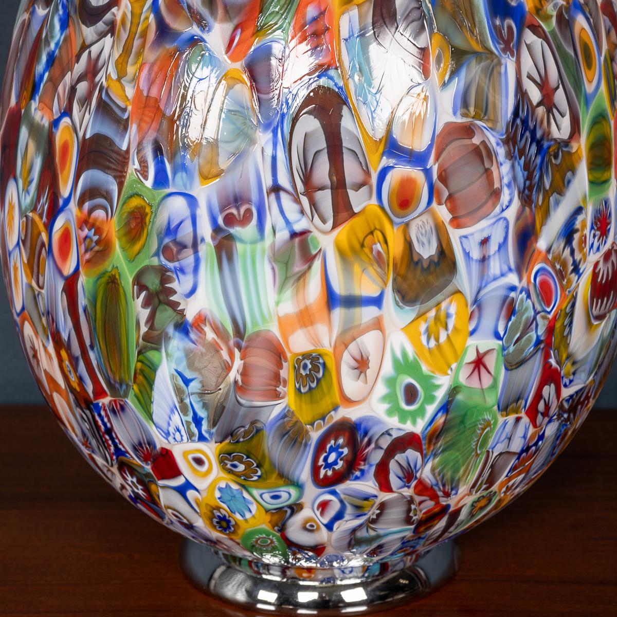 Italienische Eiförmige Tischlampe des 21. Jahrhunderts von Murrina Millefiori, Murano im Angebot 2