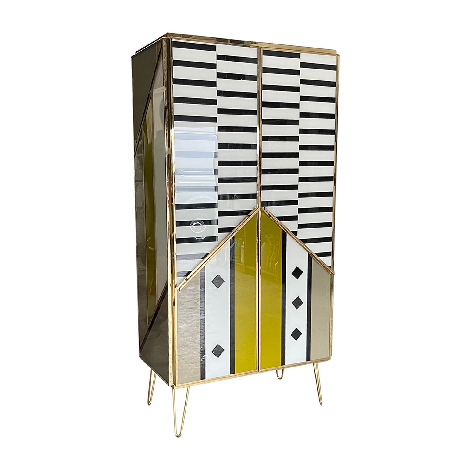 Polished 21st Century Italian Mid-Century Modern Style Colored Murano Glass Cabinet For Sale