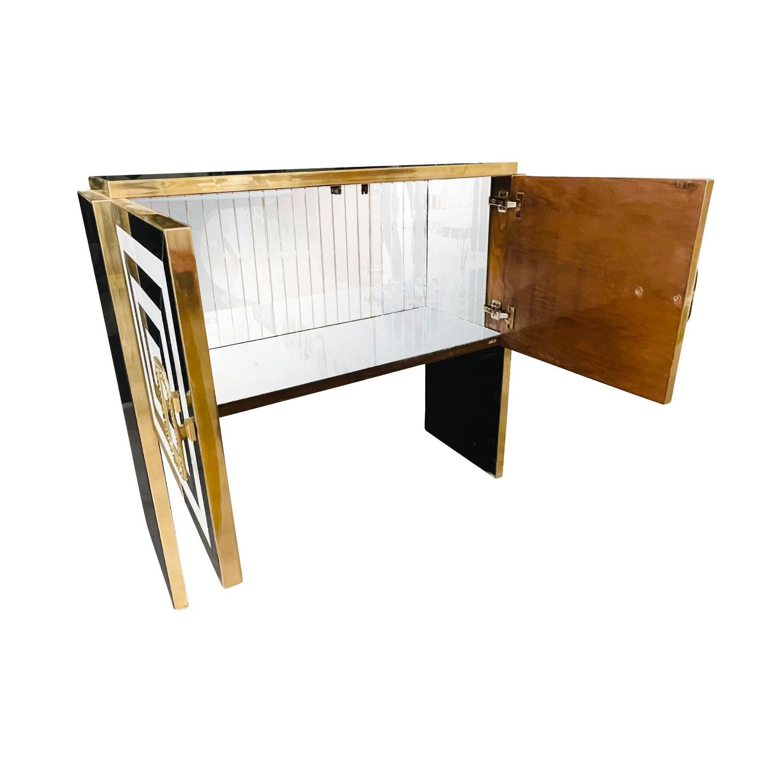 21st Century Italian Modern Murano Glass Sideboard - Illuminated Cabinet For Sale 3
