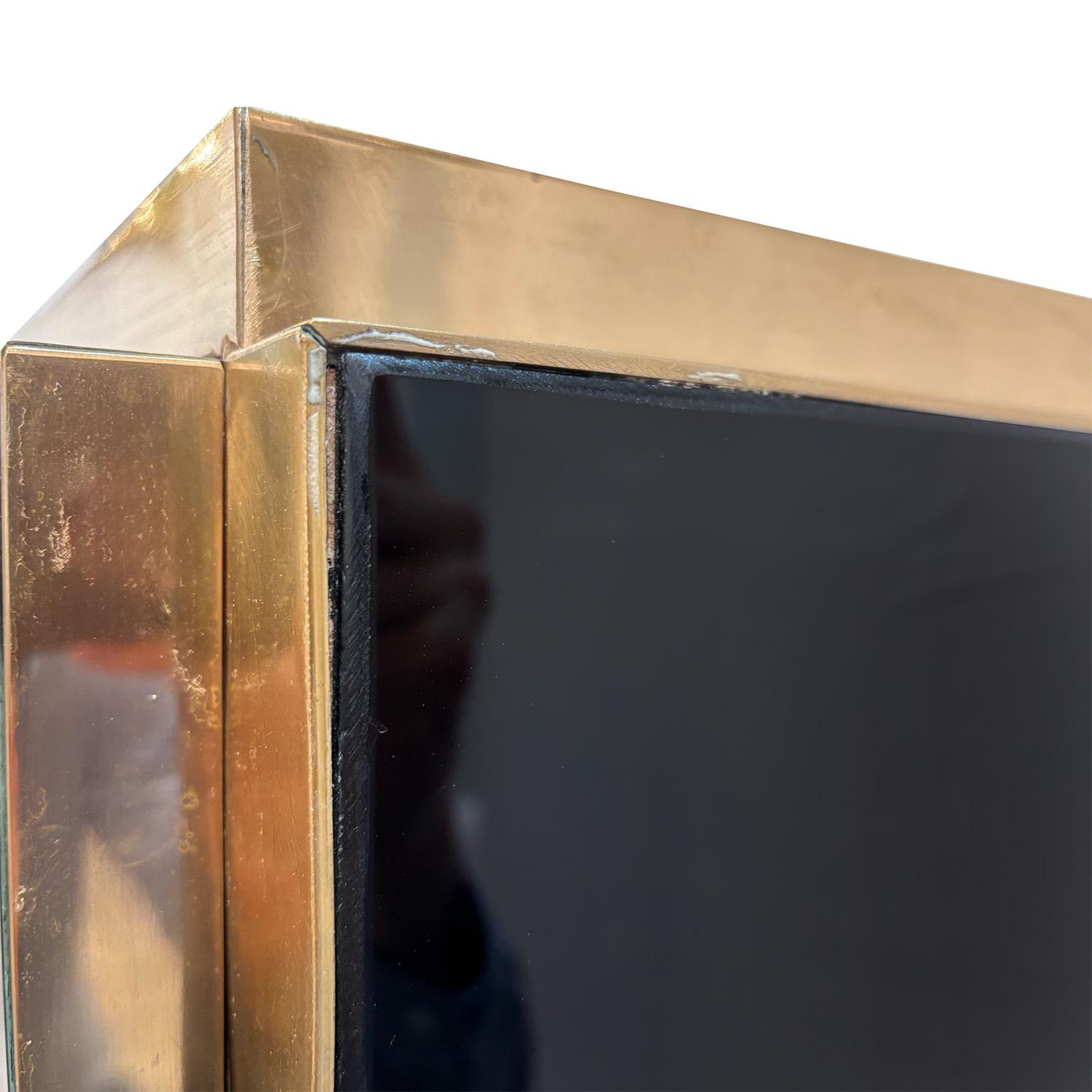 21st Century Italian Modern Murano Glass Sideboard - Illuminated Cabinet For Sale 7