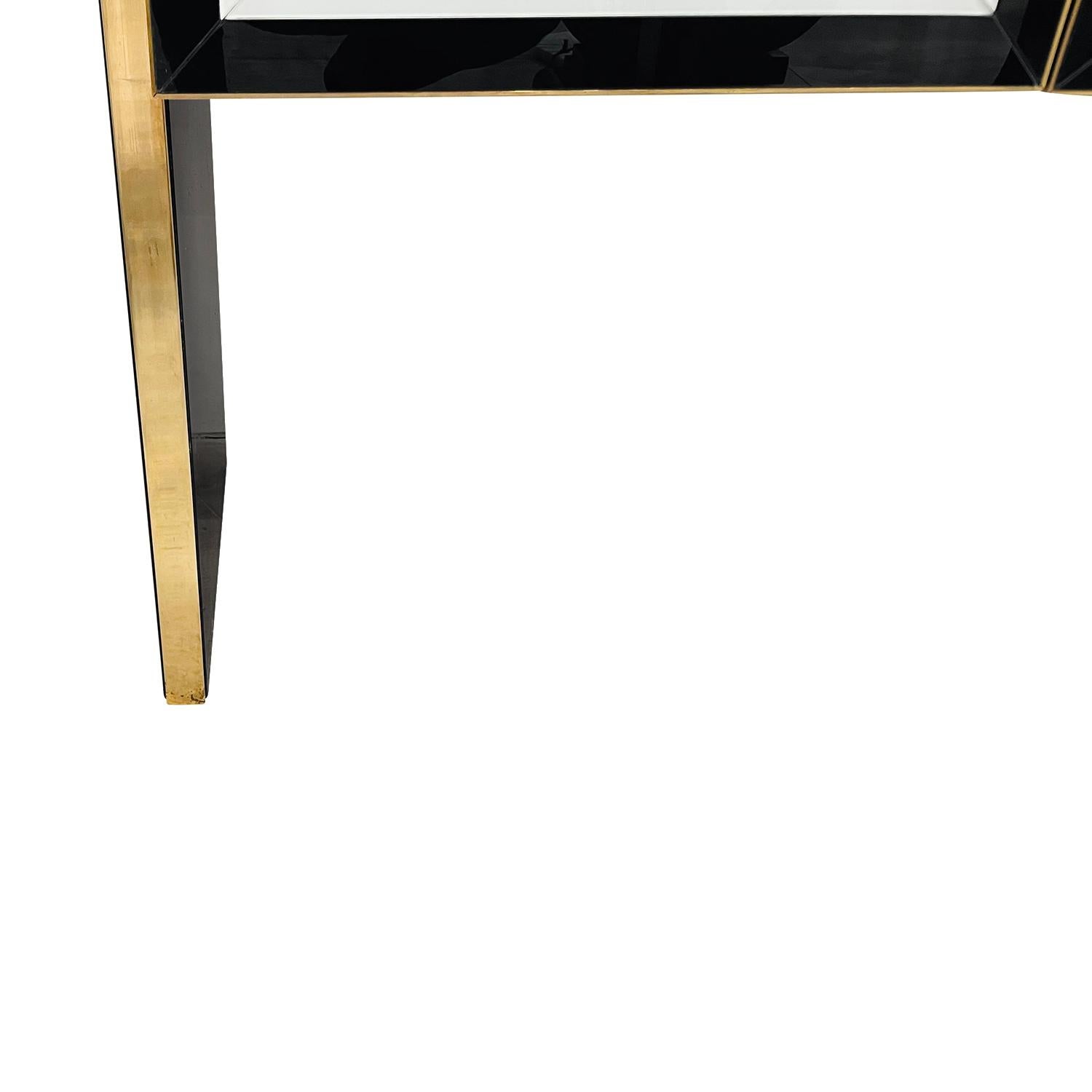 21st Century Italian Modern Murano Glass Sideboard - Illuminated Cabinet For Sale 13