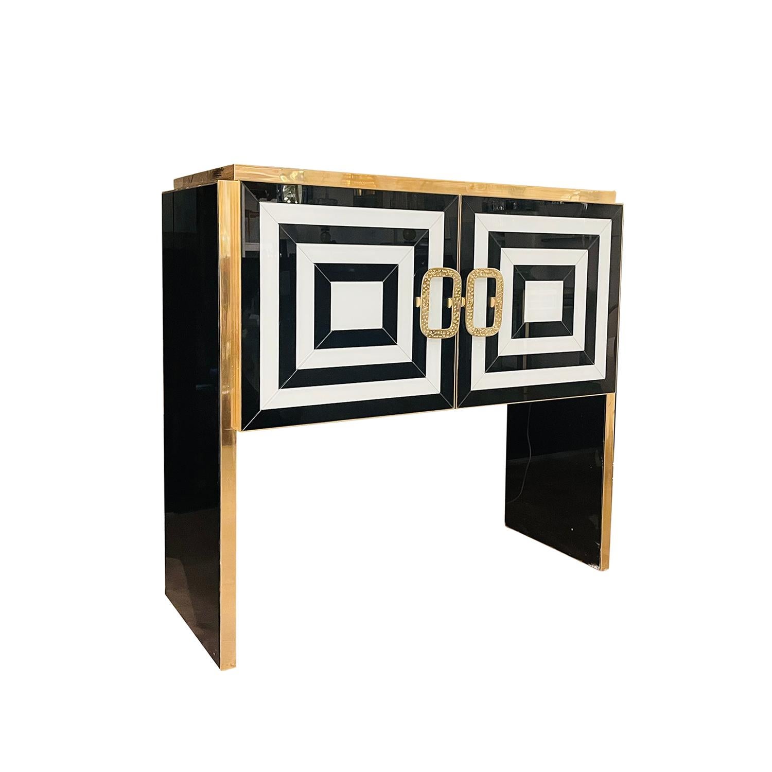 Mid-Century Modern 21st Century Italian Modern Murano Glass Sideboard - Illuminated Cabinet For Sale