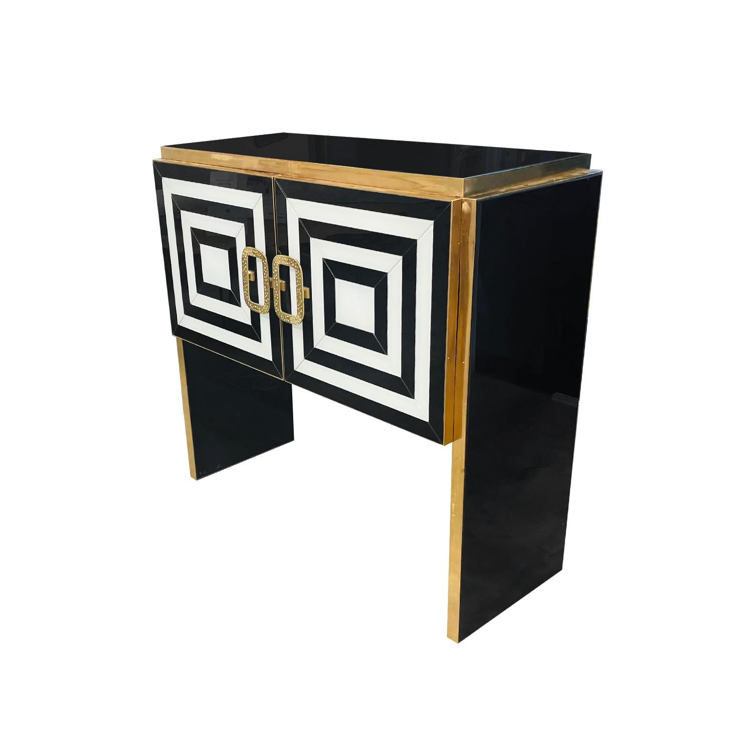 21st Century Italian Modern Murano Glass Sideboard - Illuminated Cabinet For Sale 1