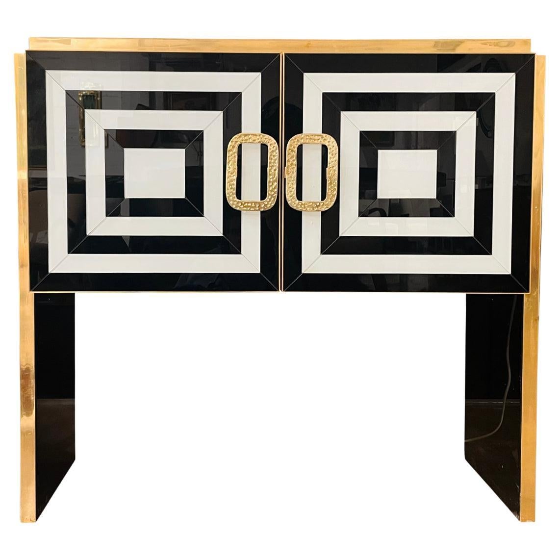 21st Century Italian Modern Murano Glass Sideboard - Illuminated Cabinet For Sale