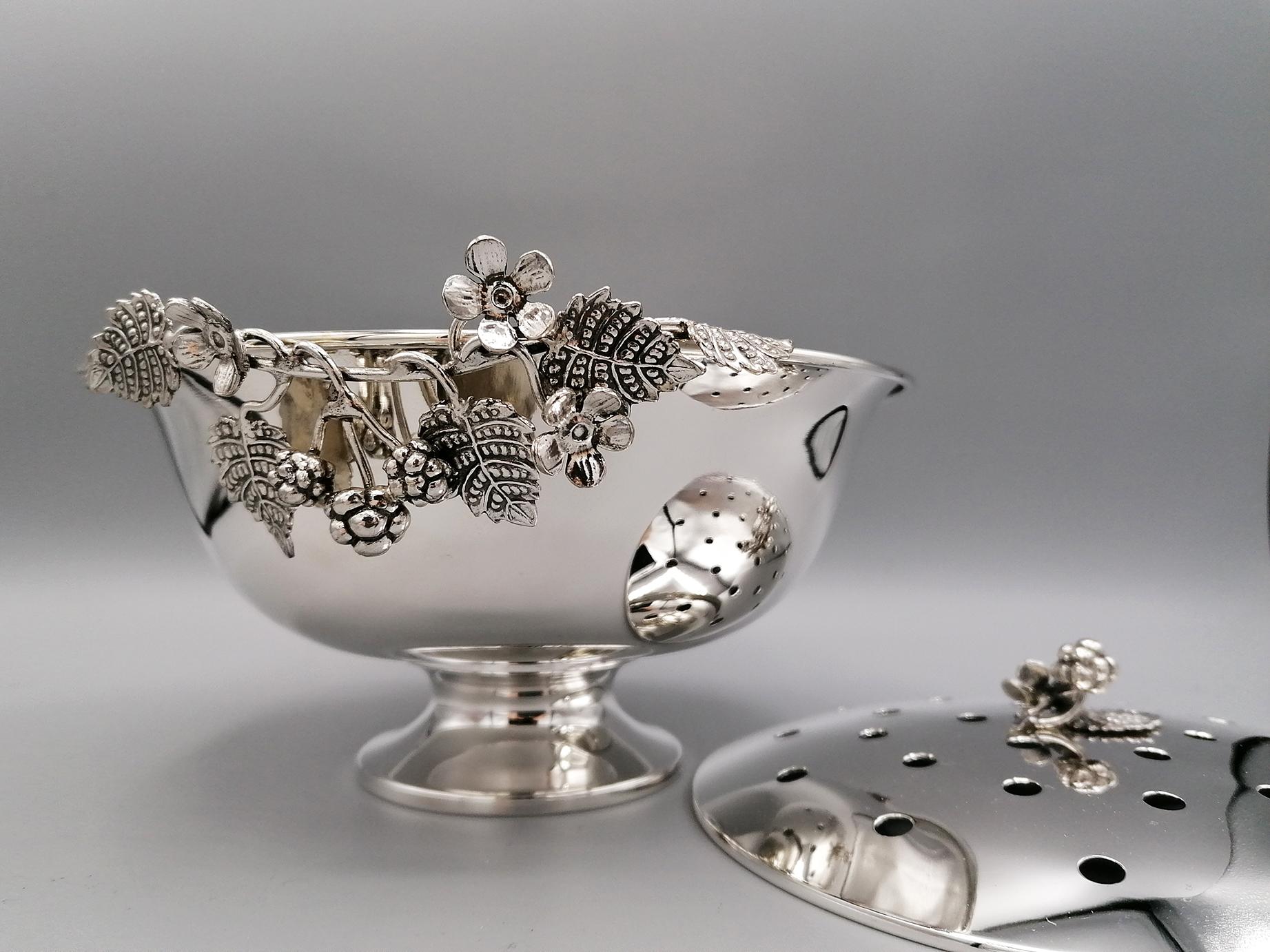 21st Century Italian Sterling Silver Flowers Box For Sale 5