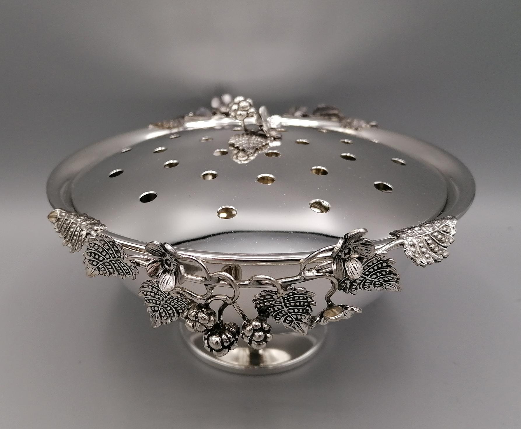 21st Century Italian Sterling Silver Flowers Box In New Condition For Sale In VALENZA, IT