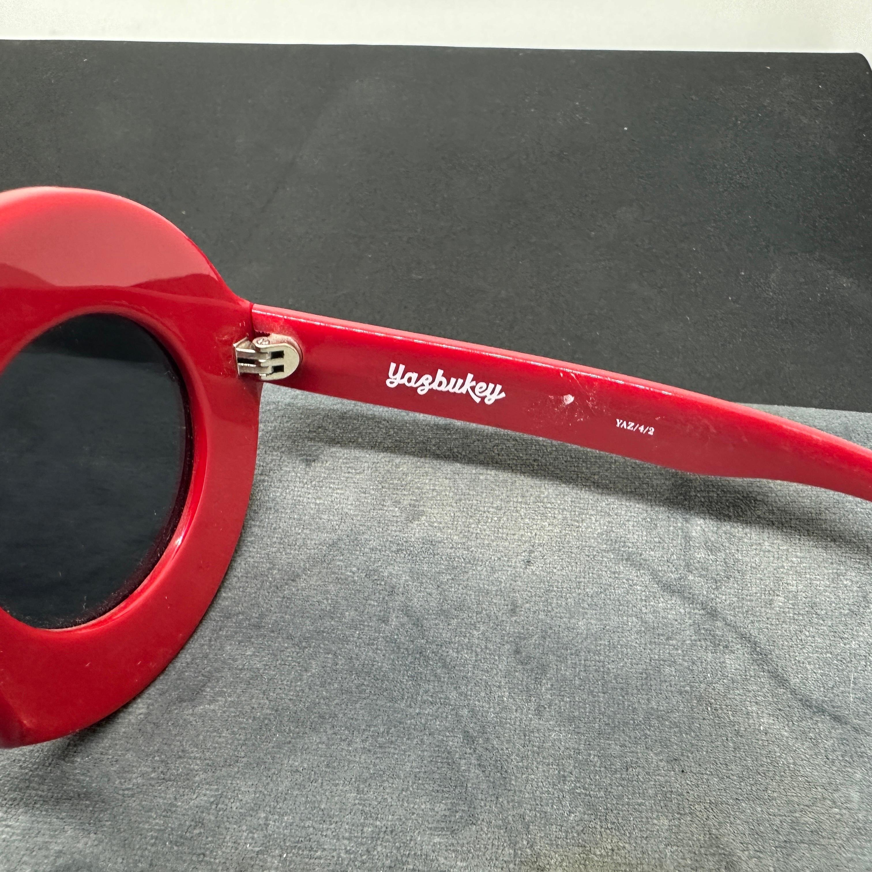 21st Century Japanese  Old Telephone Design Oversized Sunglasses by Yazbukey In Good Condition In Aci Castello, IT