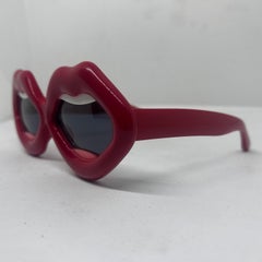 Lunettes de soleil 21st Century Japanese Red Lips par Yazbukey
