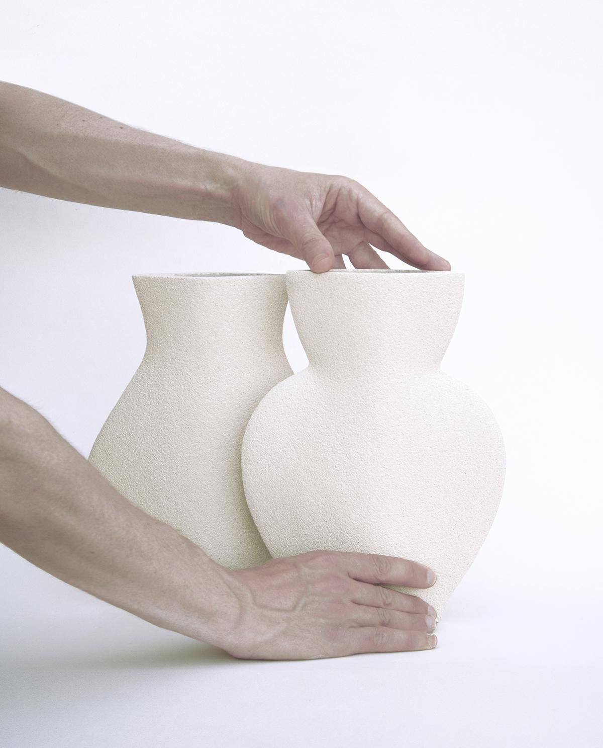 21st Century Jarre Vase in White Ceramic, Hand-Crafted in France In New Condition For Sale In Marchaux-Chaudefontaine, FR