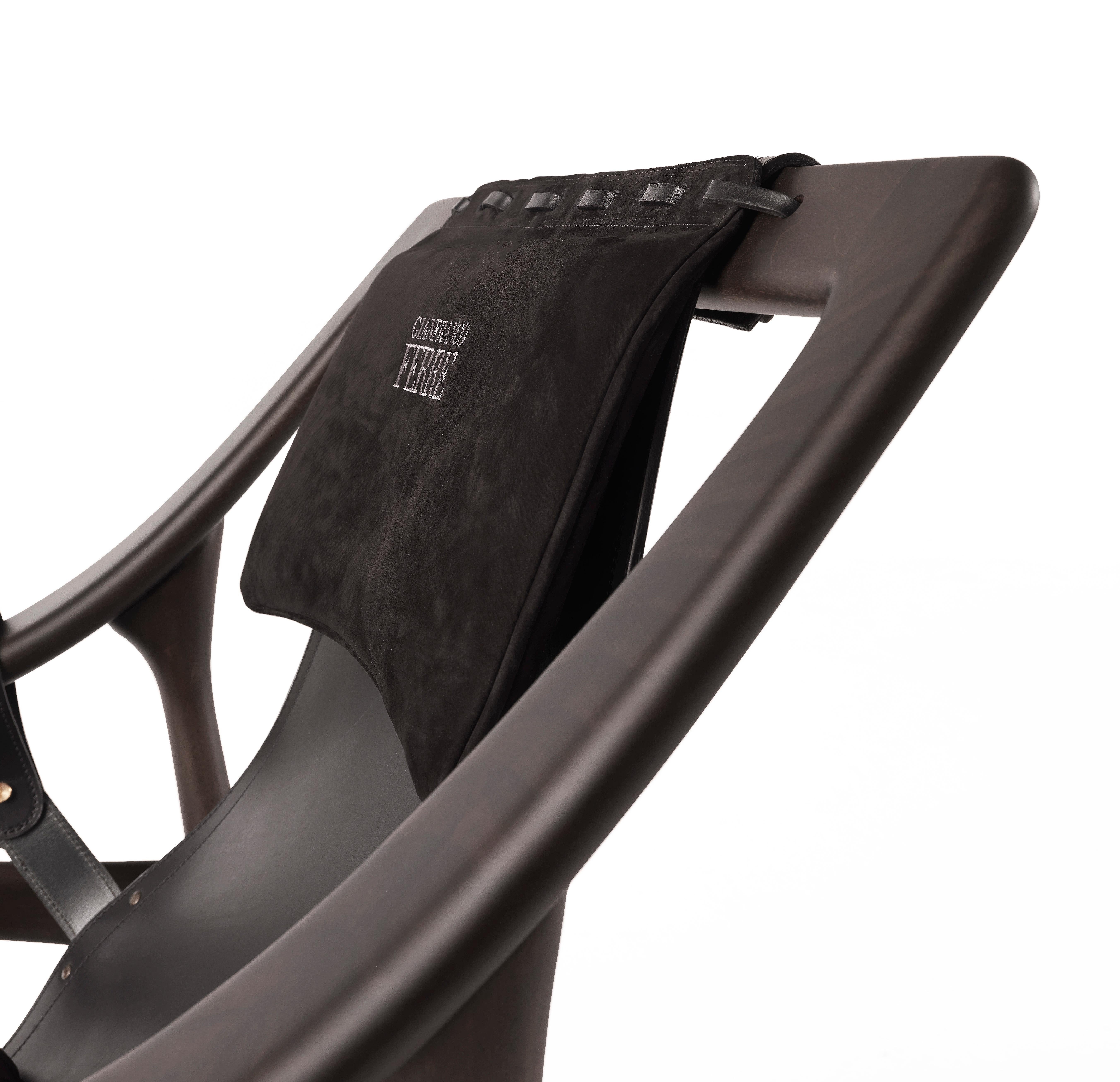 Kalamaja Sessel aus schwarzem Leder für das 21. Jahrhundert von Gianfranco Ferré Home (Italienisch) im Angebot