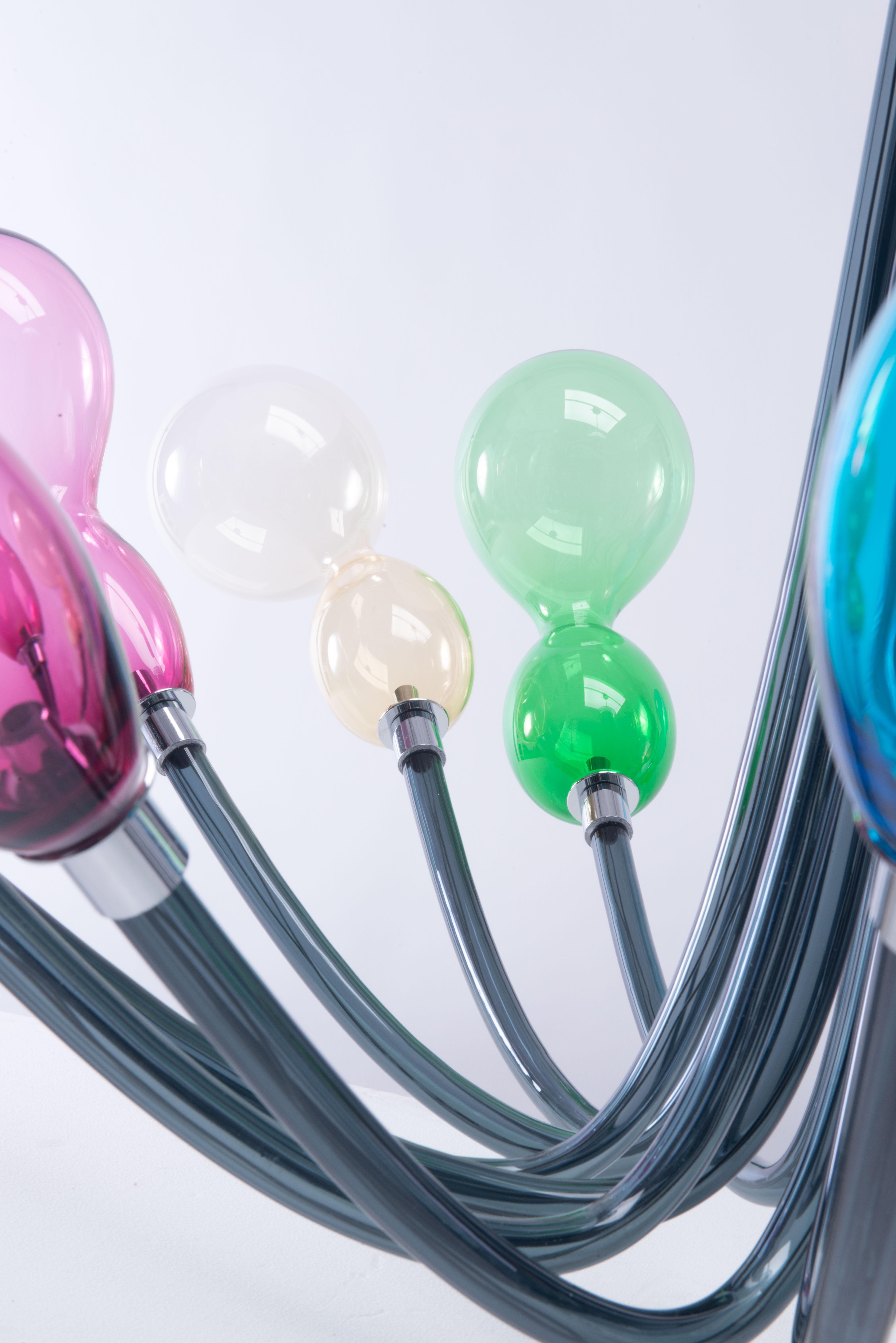 Fatto a mano 21° secolo Karim Rashid Lampadario 16 Luci Vetro di Murano Vari Colori in vendita