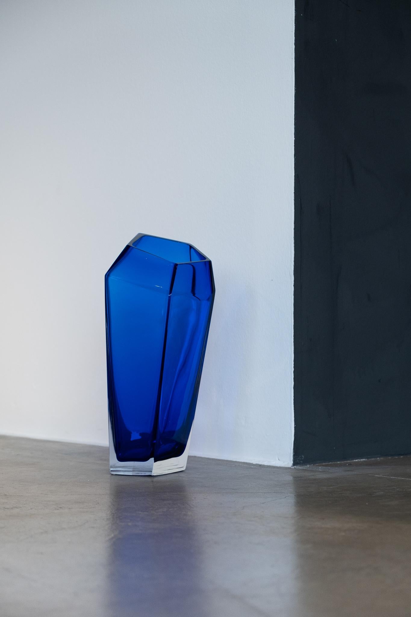 Extra große Vase aus Muranoglas des 21. Jahrhunderts von Karim Rashid in verschiedenen Farben im Angebot 7