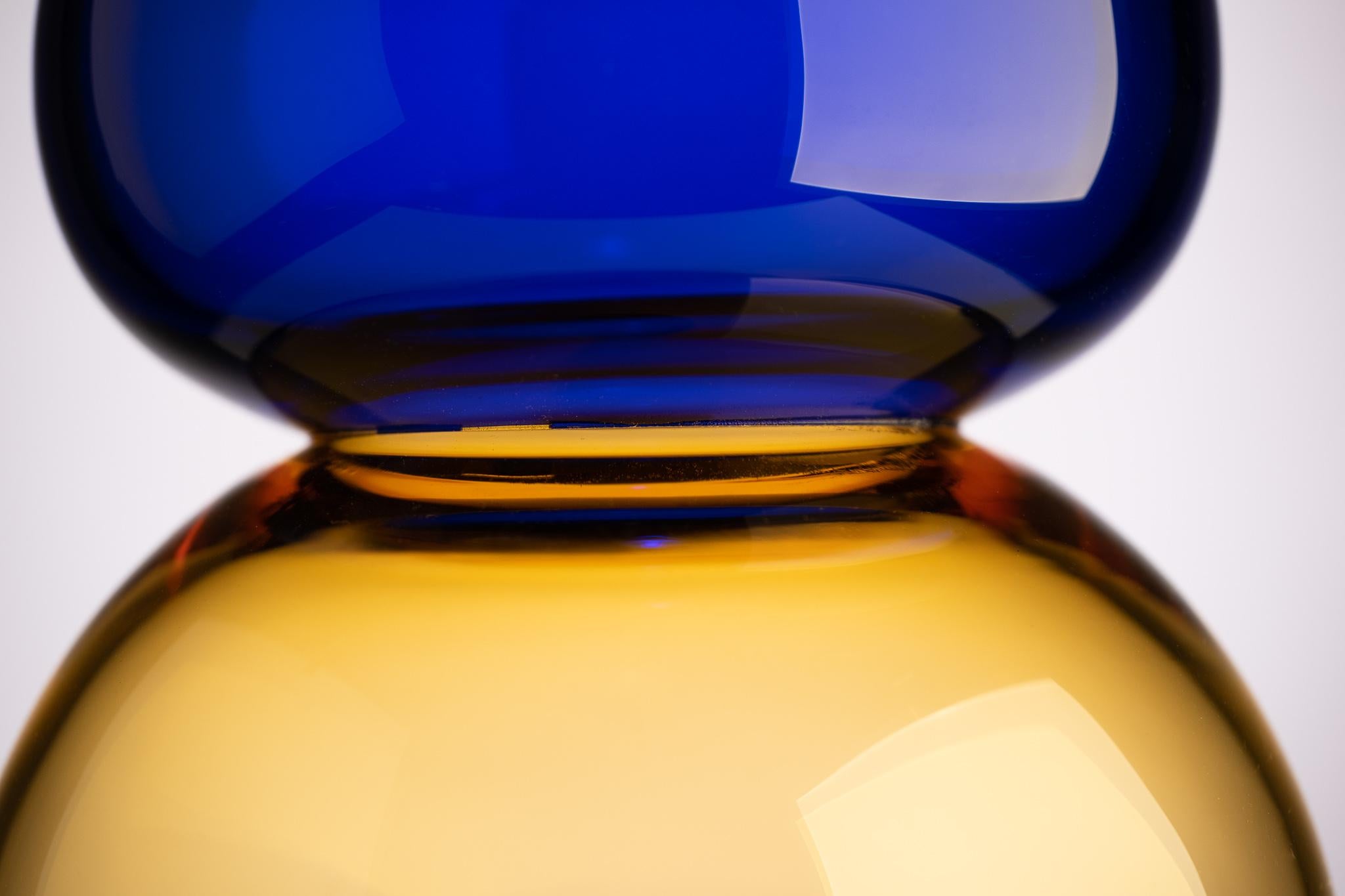 Vase Queen Karim Rashid du 21e siècle en verre de Murano couleur miel et bleu océan  Neuf - En vente à Brembate di Sopra (BG), IT