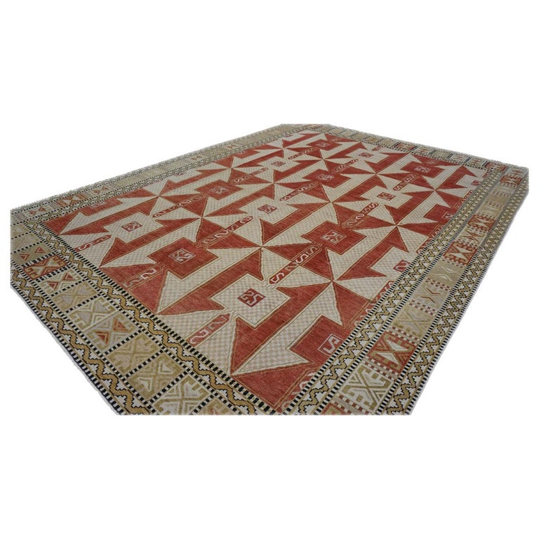 21st Century Kazak Red and Ivory Wool Livingroom Rug In Good Condition For Sale In Houston, TX