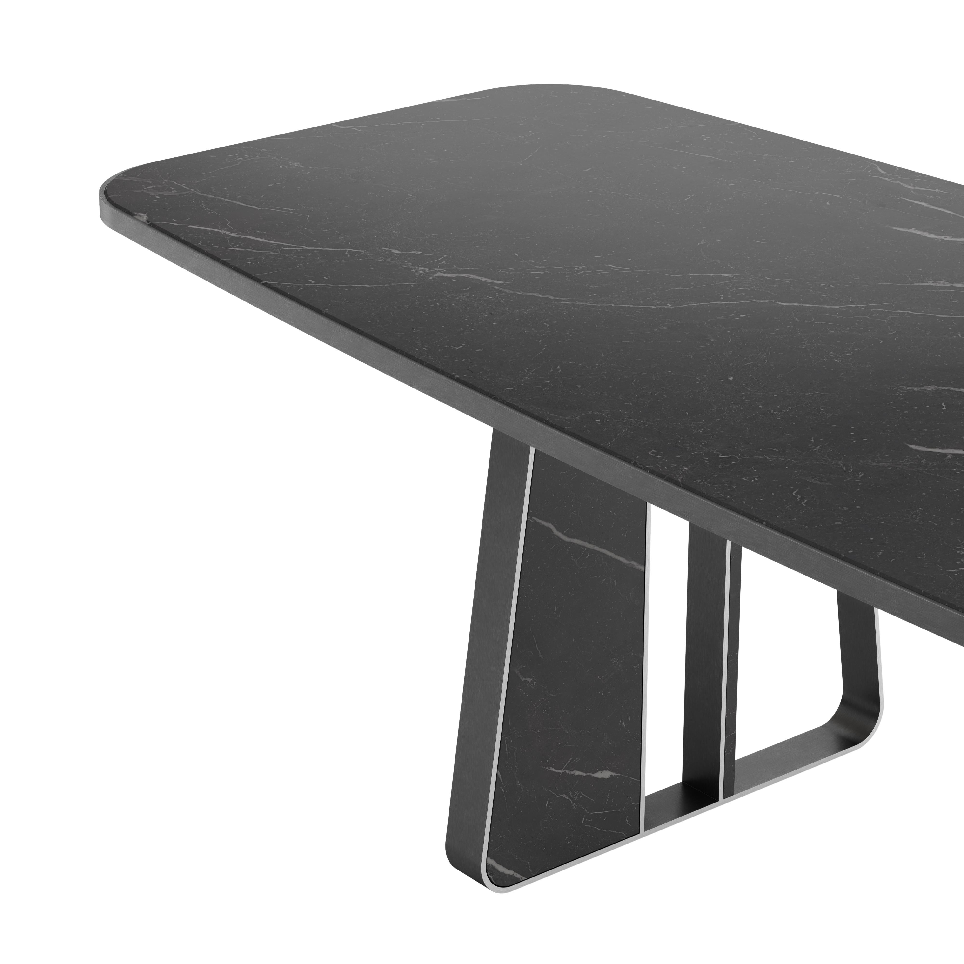 Table de salle à manger Kenai du 21e siècle en marbre et laiton. Fabriqué au Portugal par Porus Studio Neuf - En vente à RIO TINTO, PT