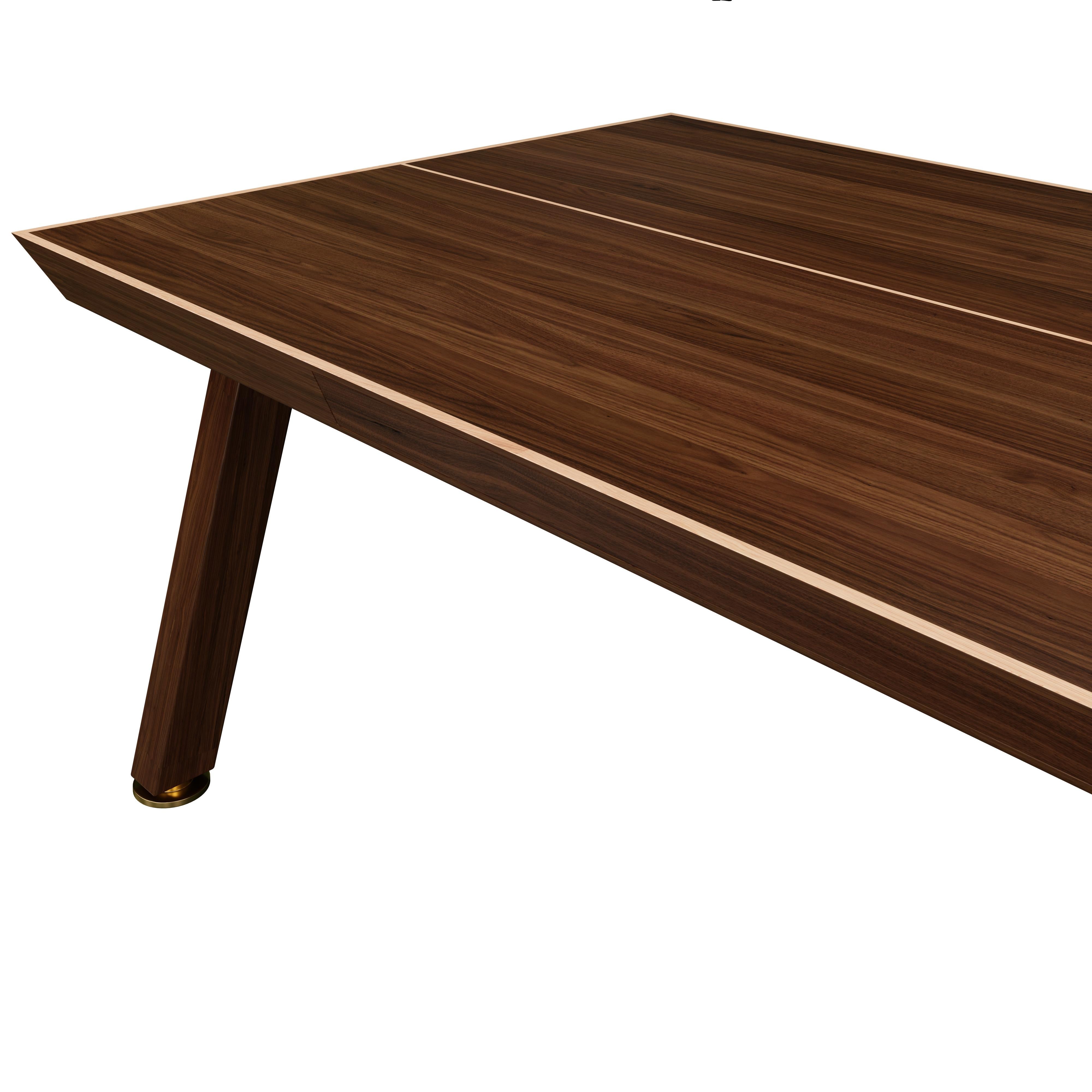 Keppel Ping Pong-Tisch aus Nussbaumholz und Leder aus Eiche, 21. Jahrhundert (Messing) im Angebot