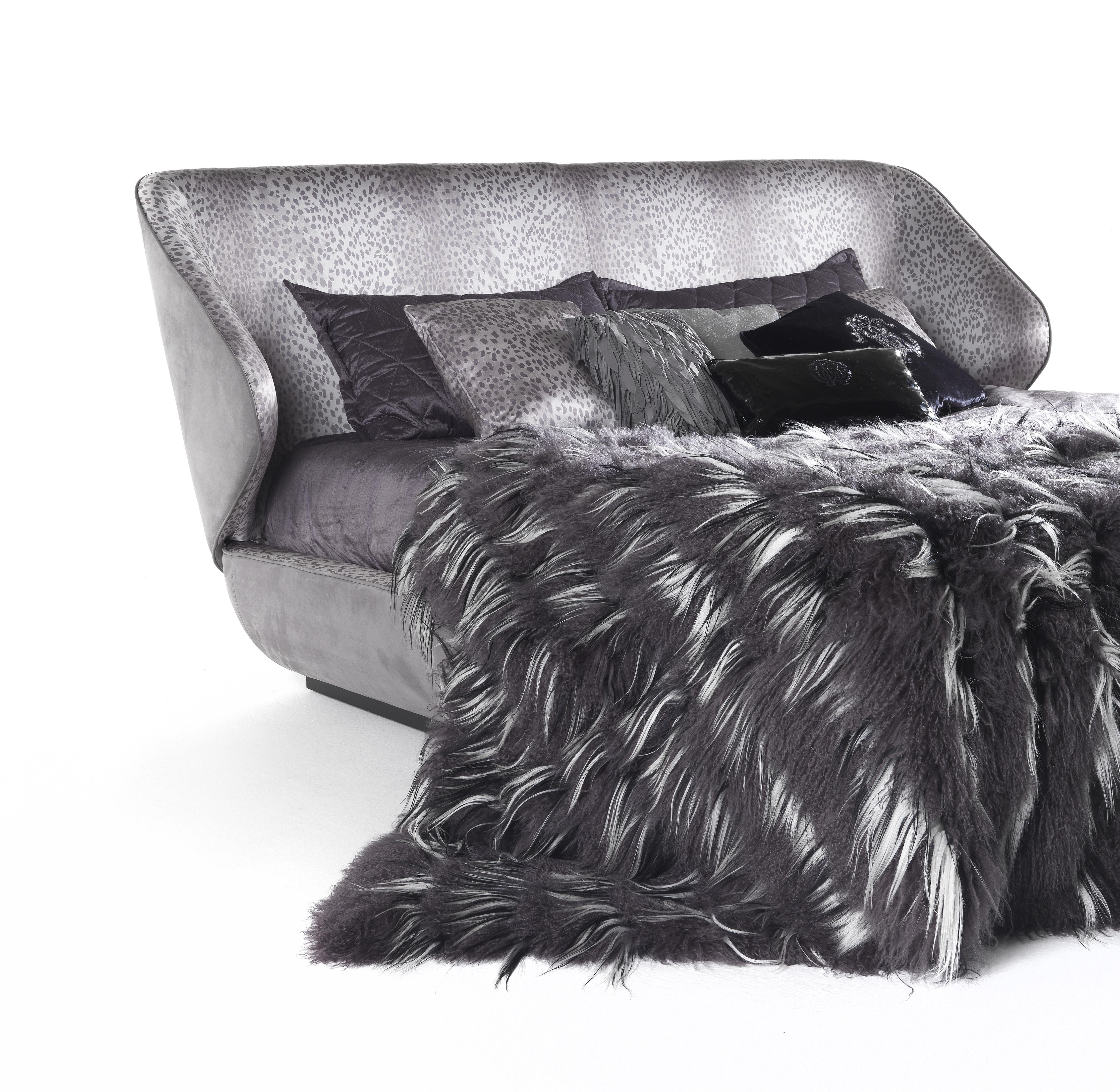 Modern 21st Century Key West Bed in Fabric by Roberto Cavalli Home Interiors For Sale
