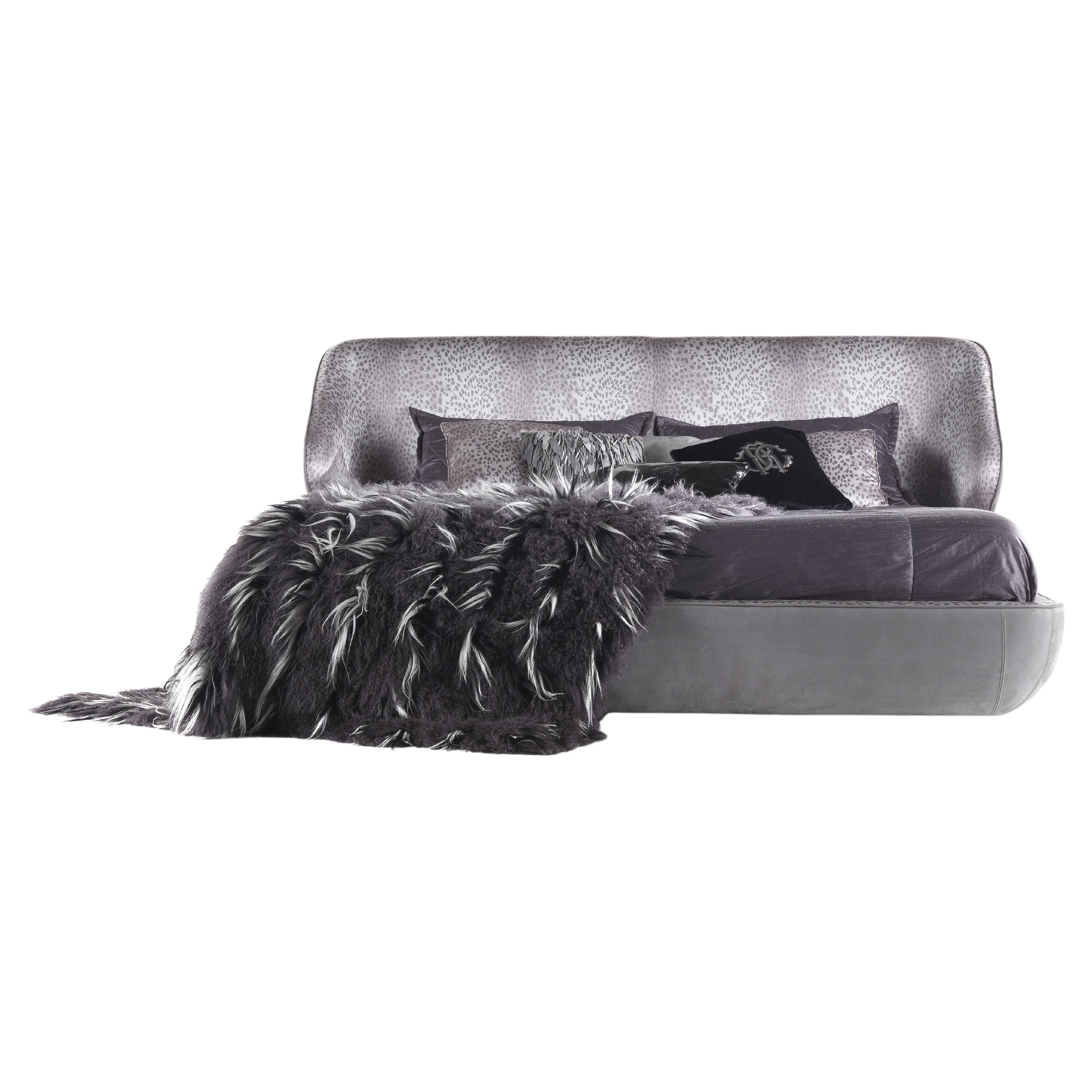 Schlüssel West-Bett aus Stoff des 21. Jahrhunderts von Roberto Cavalli Home Interiors im Angebot