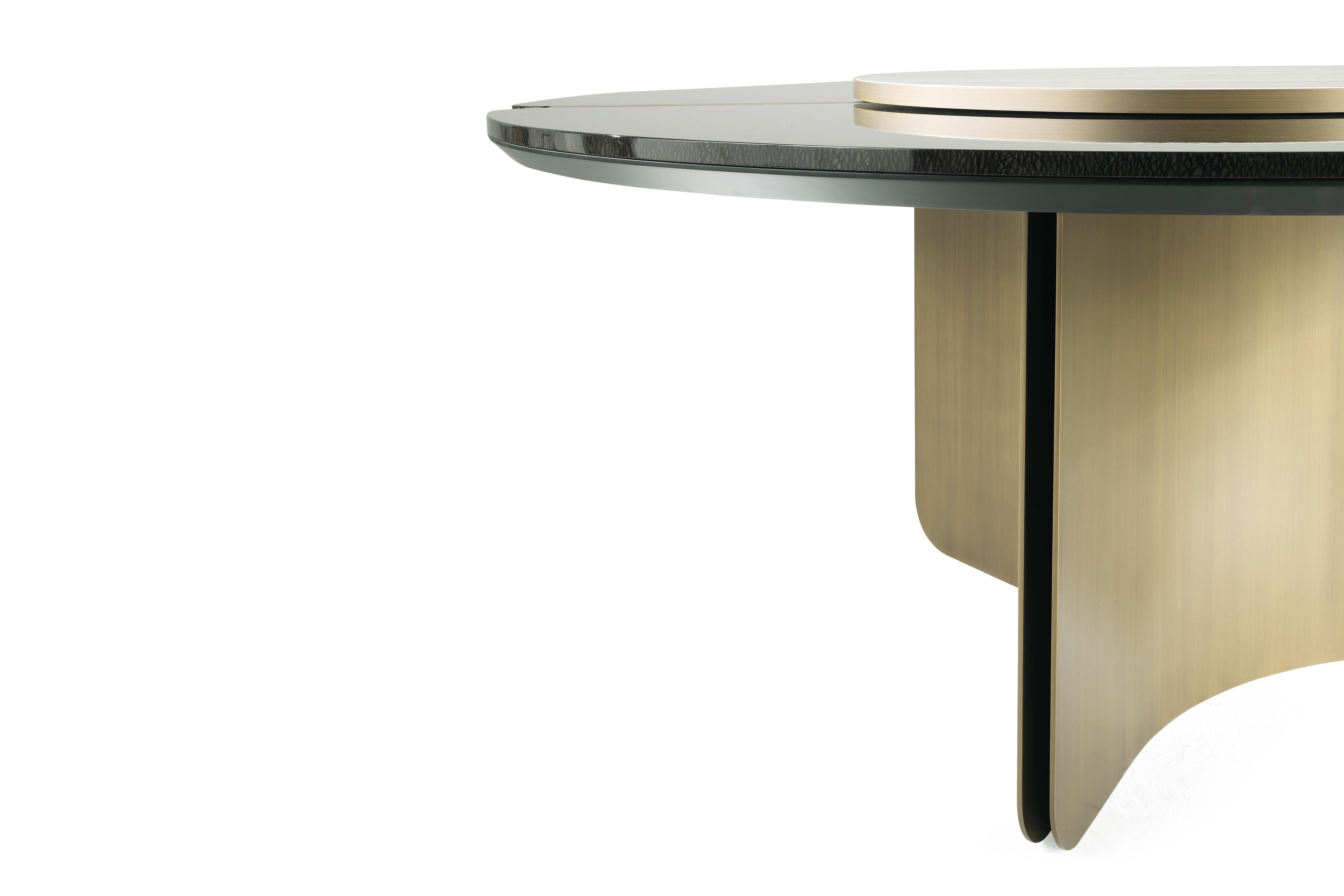 Italian 21st Century Kibo Dining Table by Roberto Cavalli Home Interiors For Sale