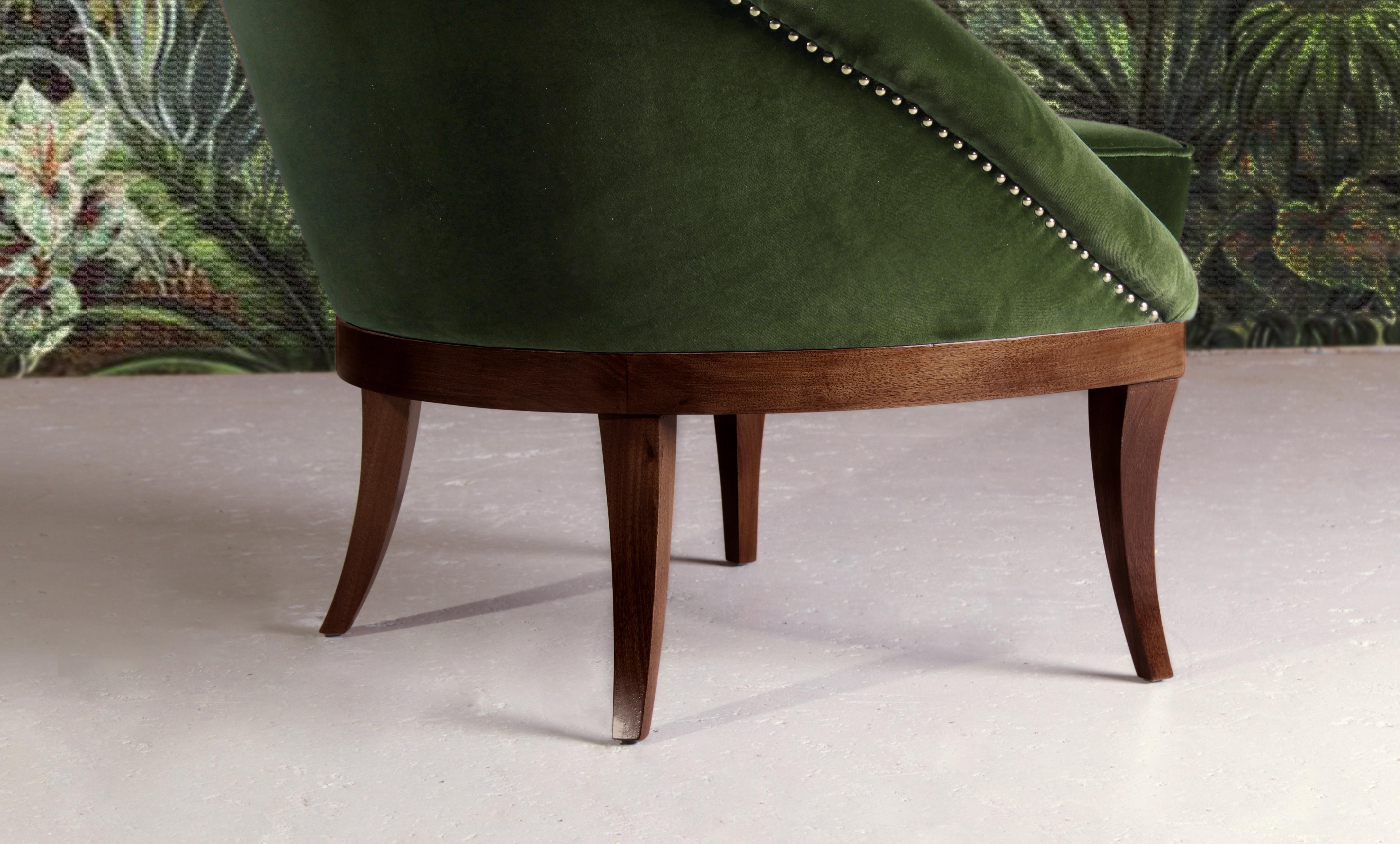 Poltrona A. Kim del 21° secolo in velluto di cotone  Wood Made in Portogallo di Ottiu in vendita 1