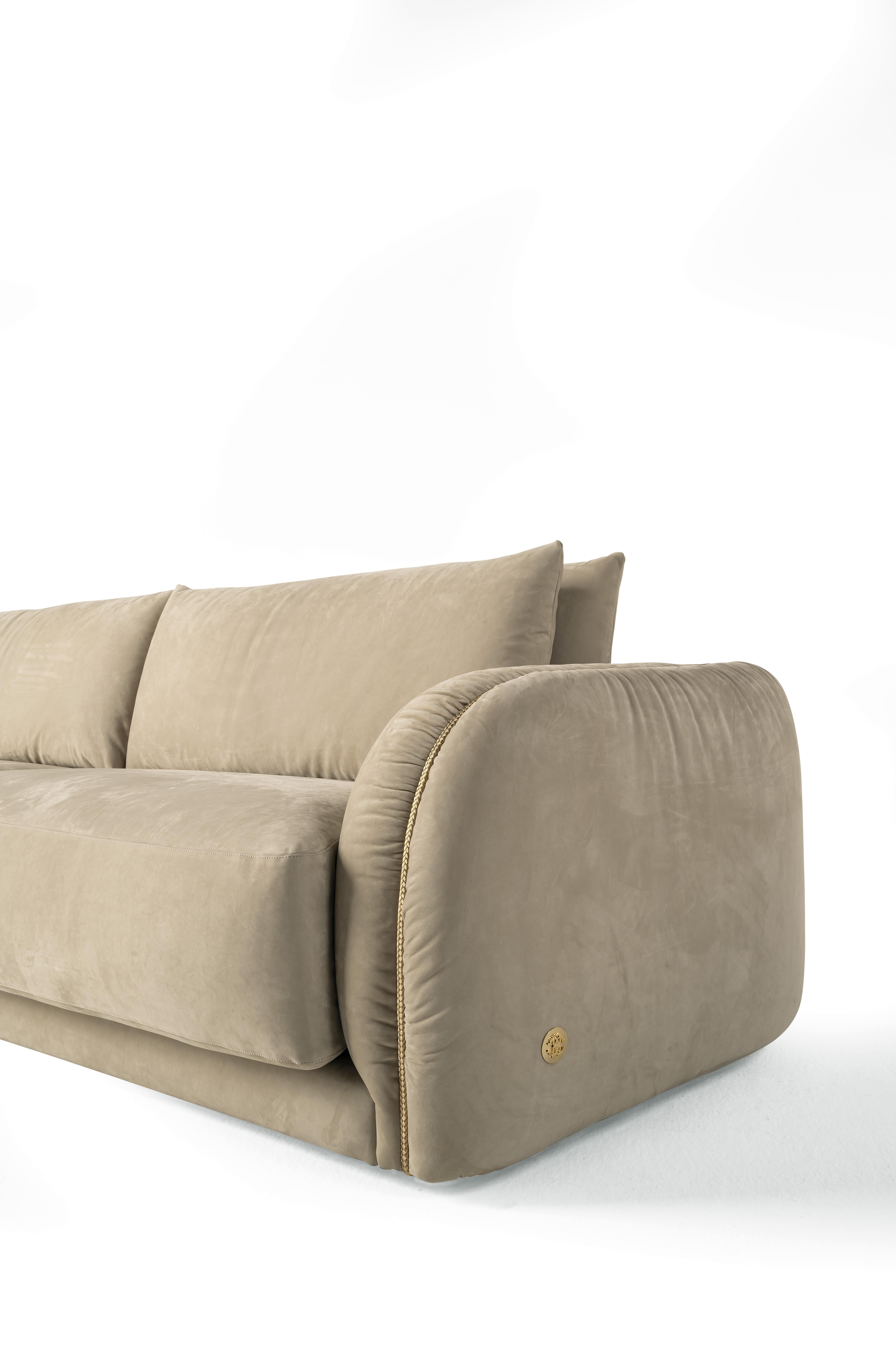 Italian 21st Century Kruger Sofa in Leather by Roberto Cavalli Home Interiors For Sale