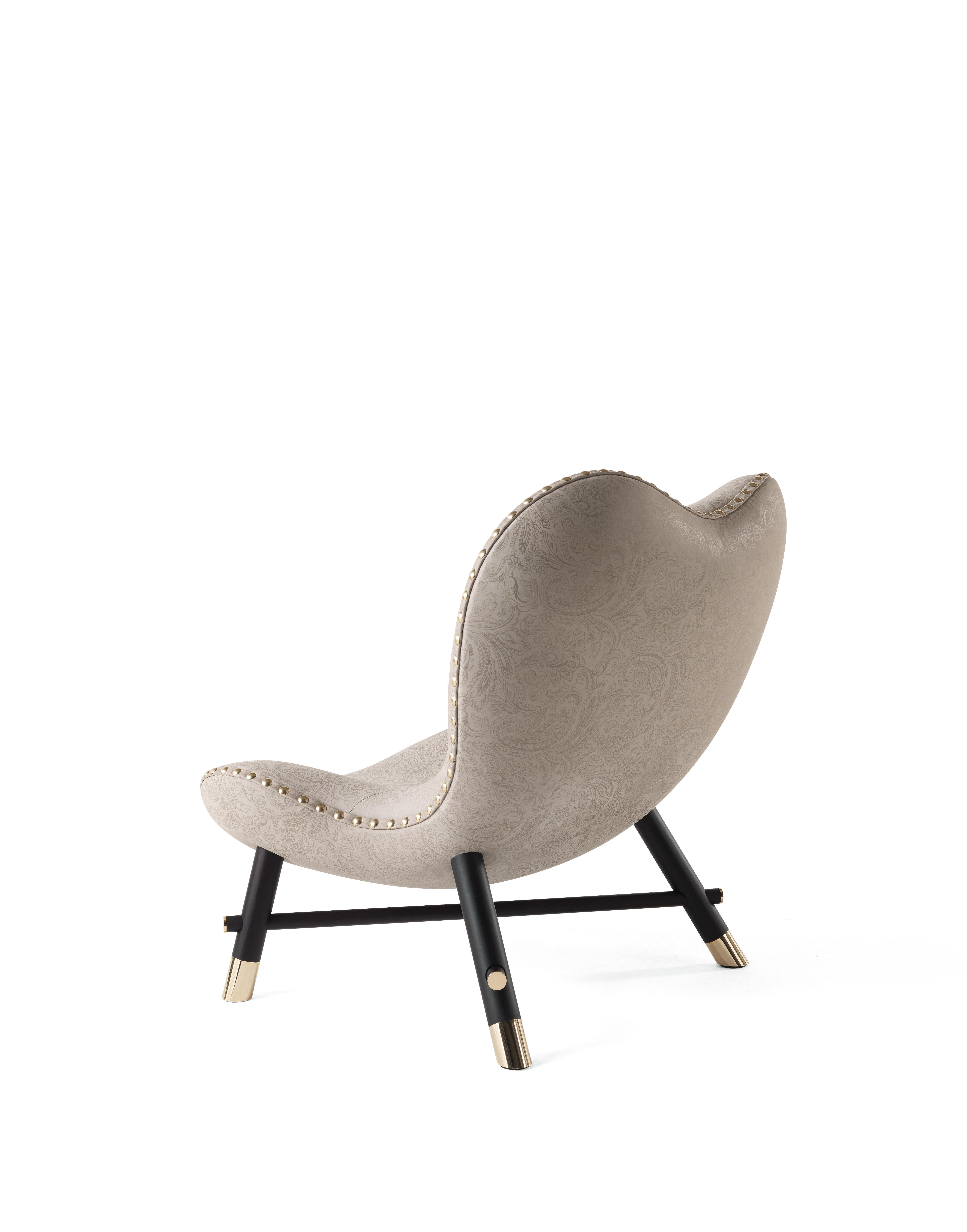 Modern 21st Century Kush Armchair in Leather by Etro Home Interiors For Sale