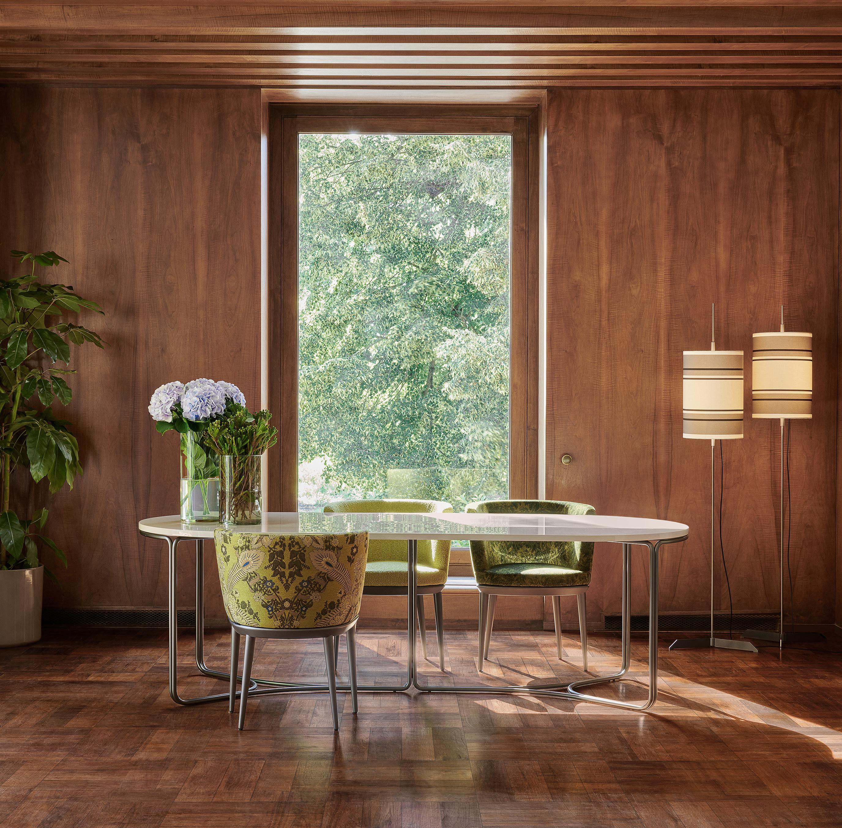 Table de salle à manger Lagoon du 21e siècle avec logo Etro by Etro Home Interiors en vente 1