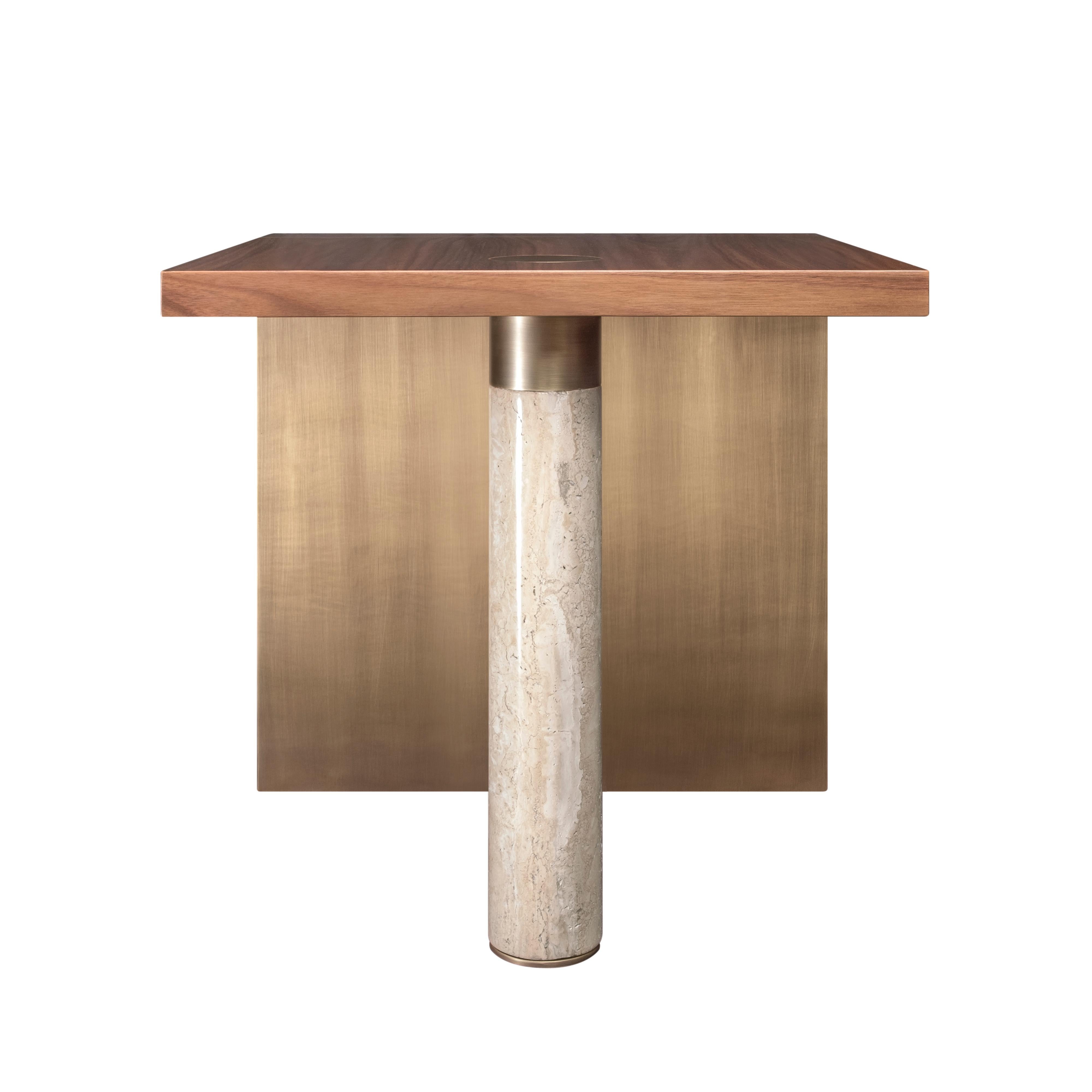 21st Century Table d'appoint Lakewood en bois de frêne teinté noir Neuf - En vente à RIO TINTO, PT