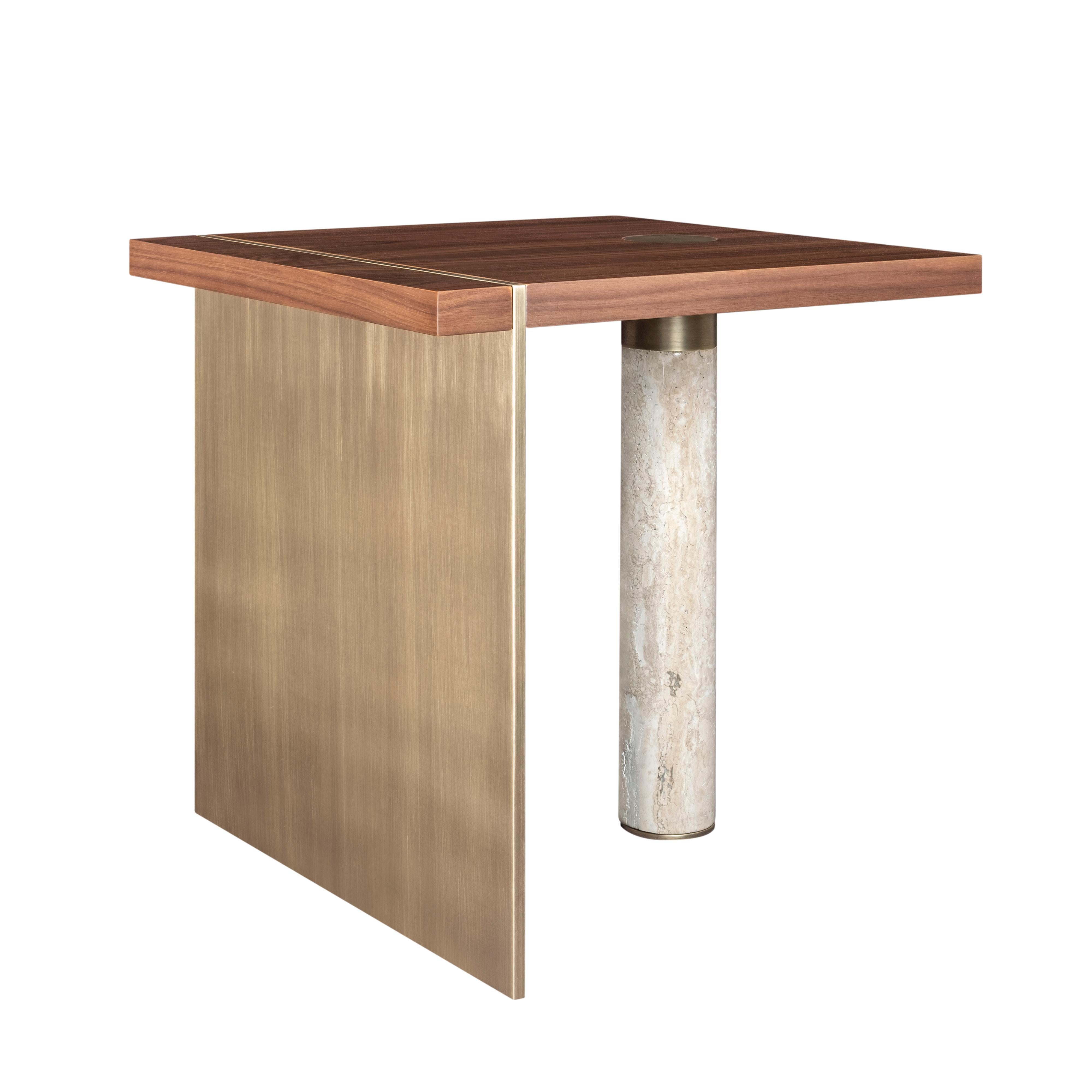 XXIe siècle et contemporain 21st Century Table d'appoint Lakewood en bois de frêne teinté noir en vente