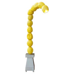 Lampada del XXI secolo "Curved Melon TOTEM" di Rem Atelier Wood Organic